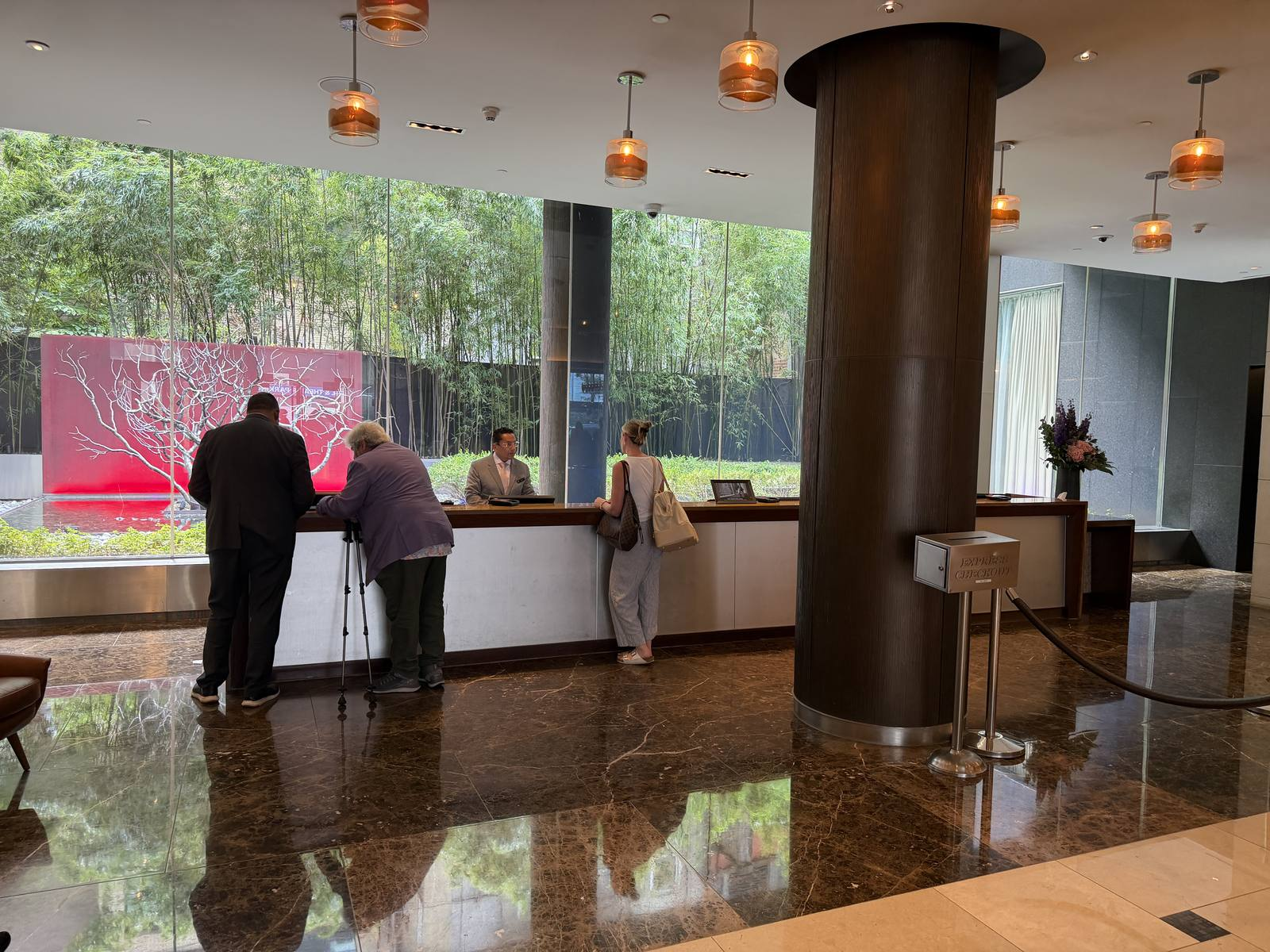 intercontinental-new-york-times-square-front-desk-check-in