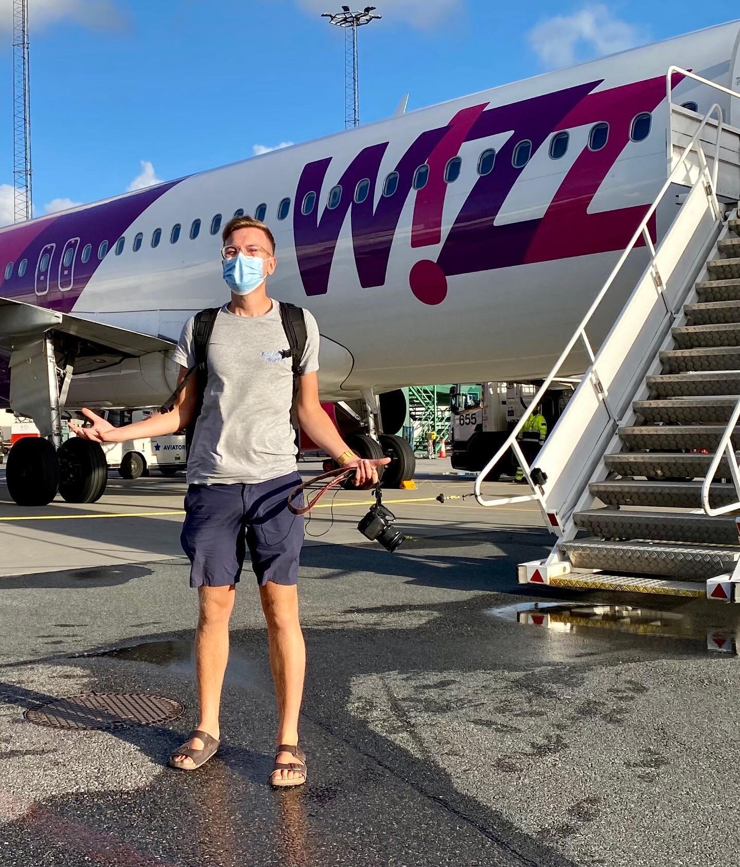 MY FAVORITE AIRLINE🤫😉 I just uploaded a new video about Wizz Air being in full-on public warfare mode with a certain country in Europe😱 I spill the tea at the link in my bio!🍵