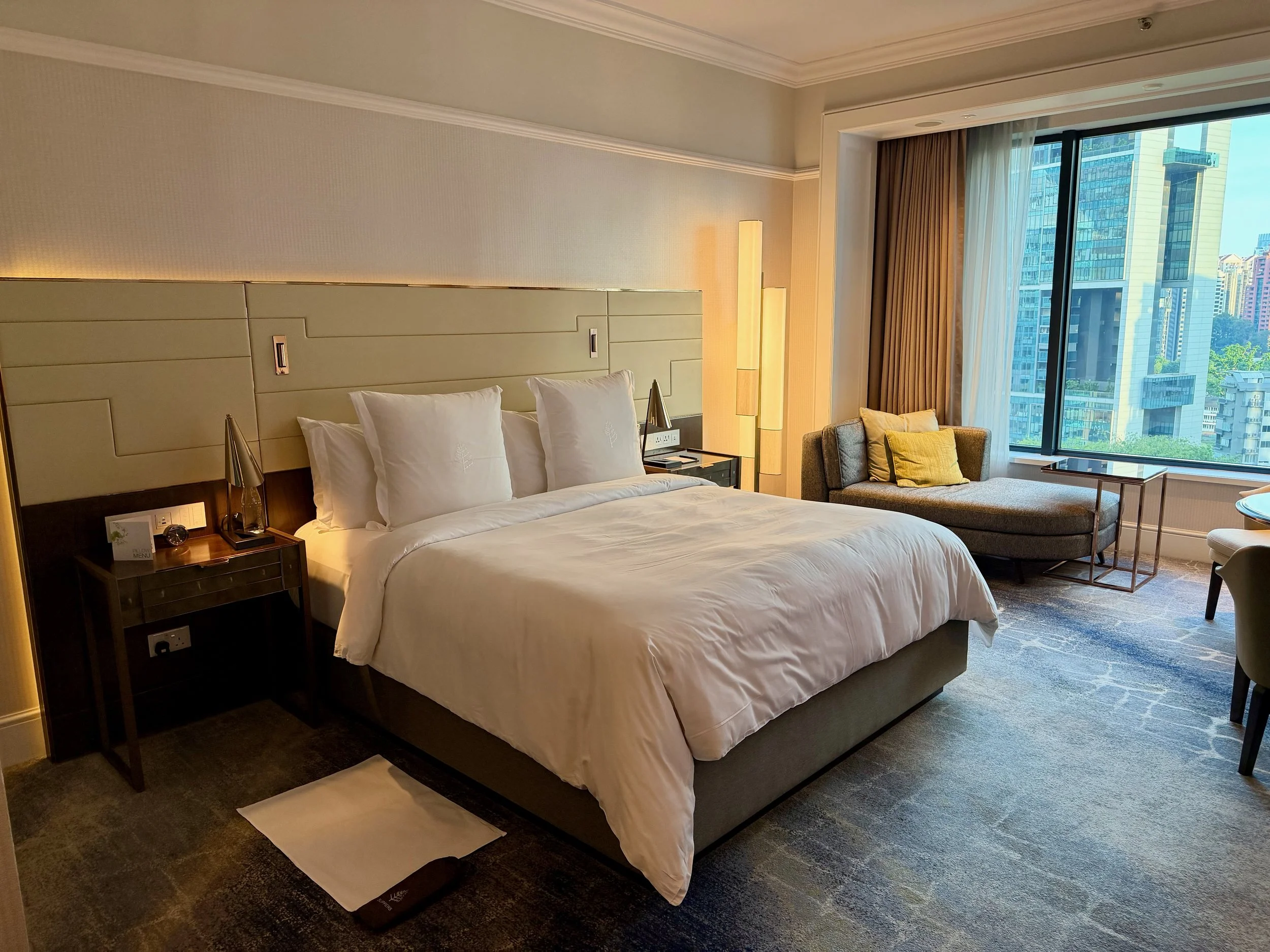 Four Seasons Singapore Hotel Review