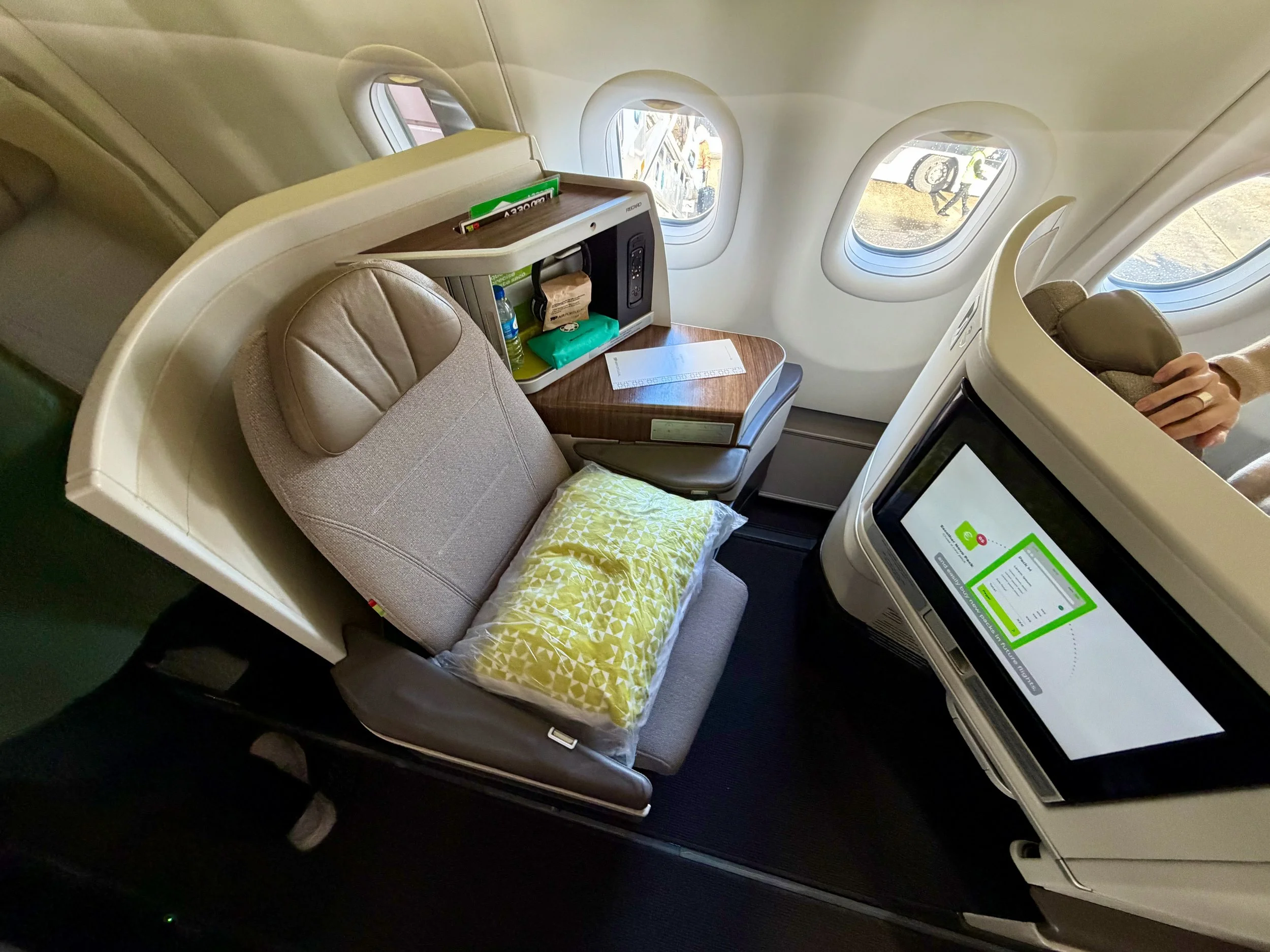 TAP Portugal Business Class Review (A330-900 Lisbon - Chicago)