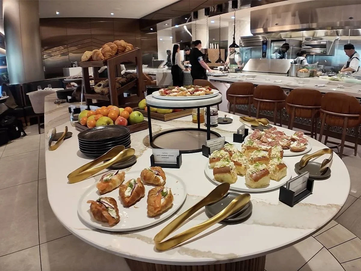 Delta One Lounge Seattle Tacoma international Airport (SEA)
