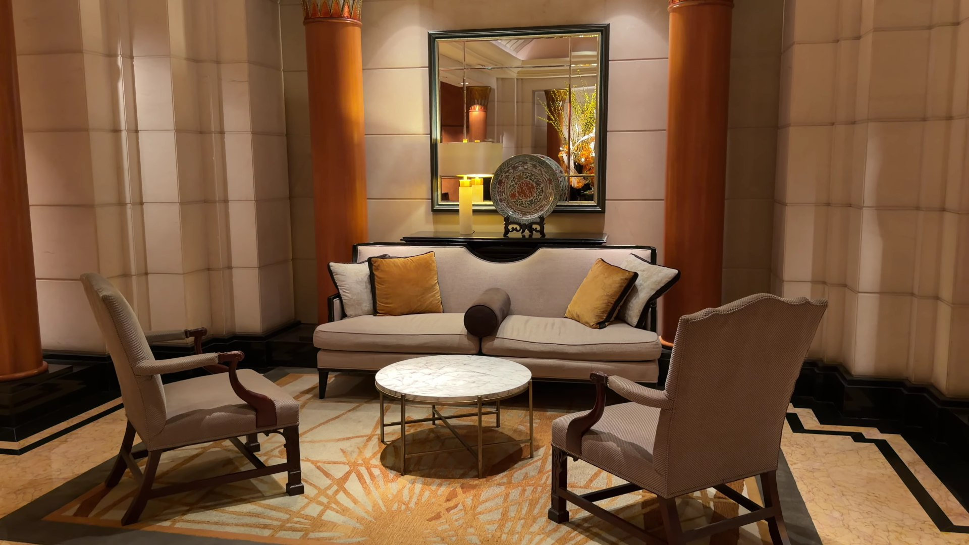 Four Seasons Singapore lobby
