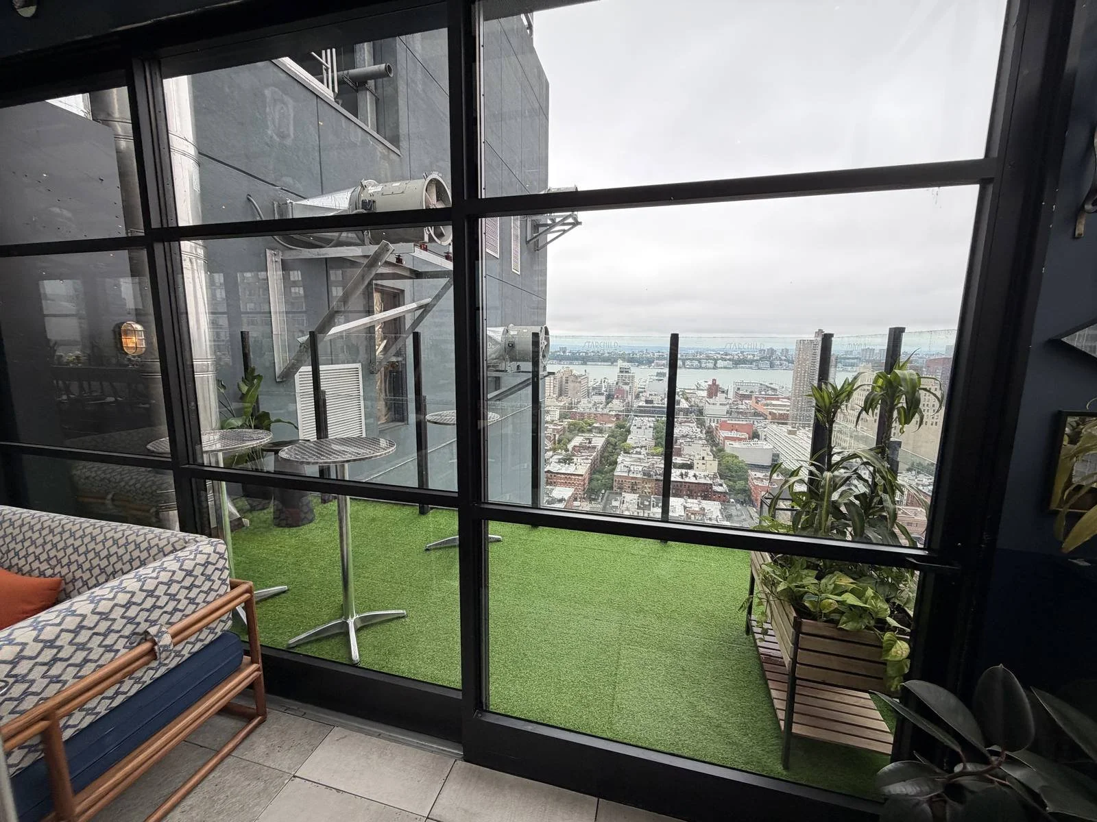 civilian-hotel-new-york-starchild-rooftop-lounge-terrace-skyline-view
