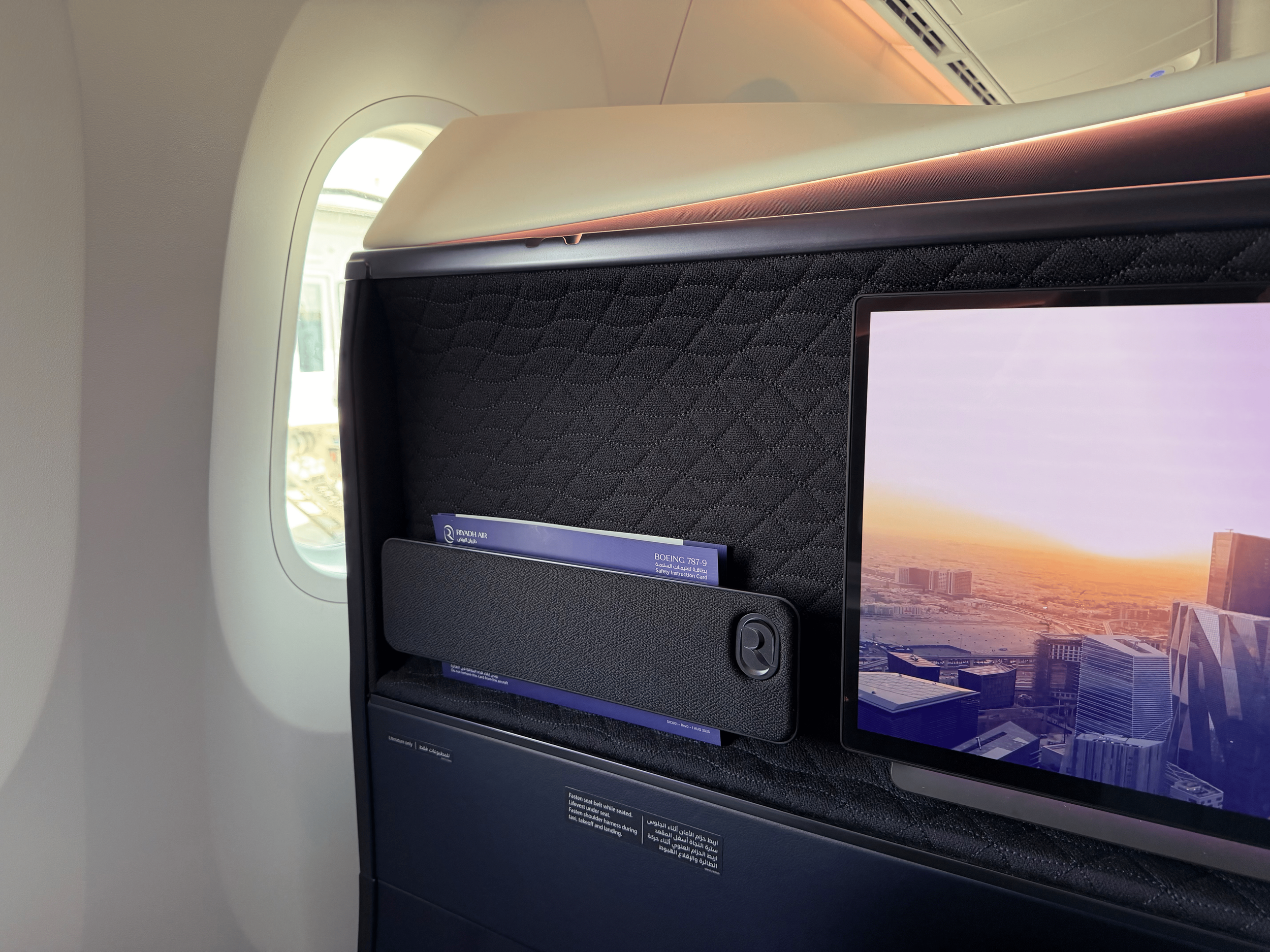 Riyadh Air 787-9 business class seat features