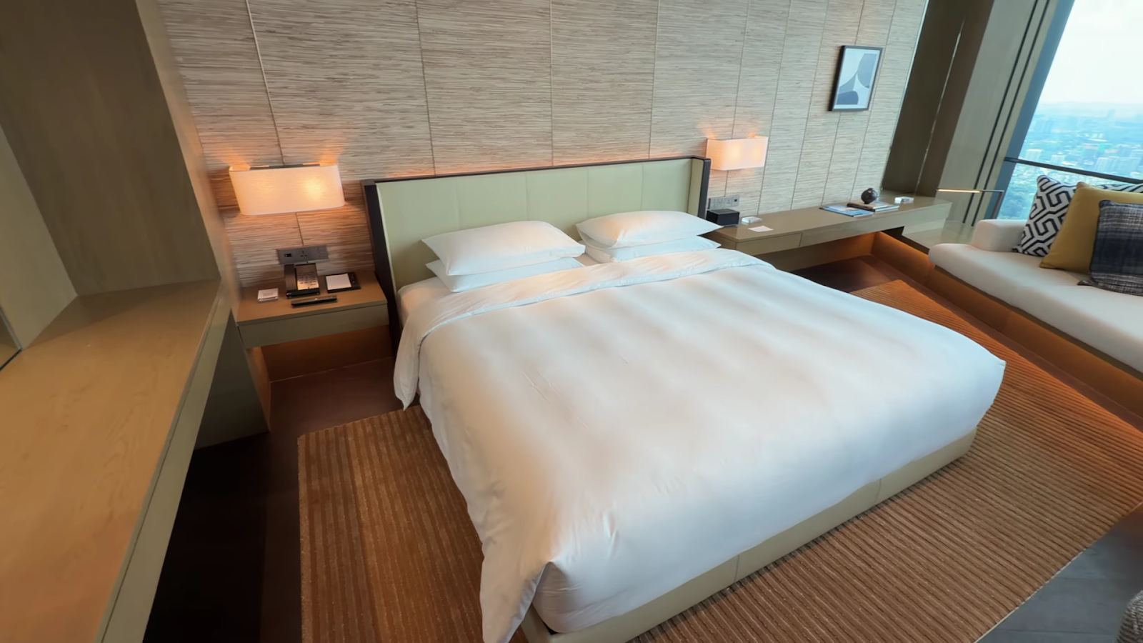 Park Hyatt Kuala Lumpur king size bedroom