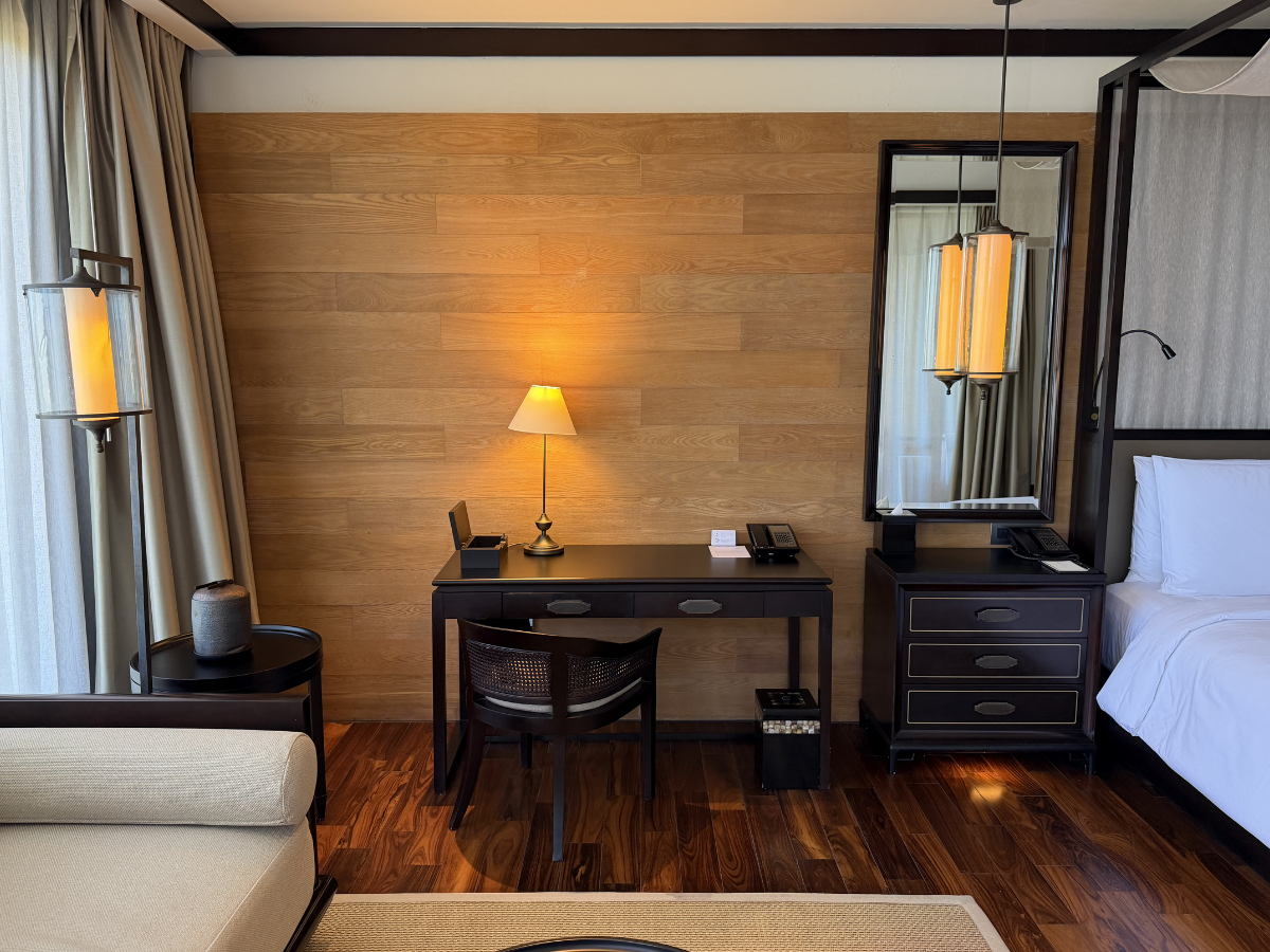 The Apurva Kempinski Bali study table