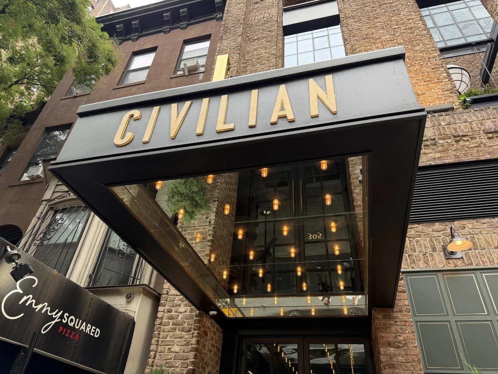 civilian-hotel-new-york-entrance-signage-b