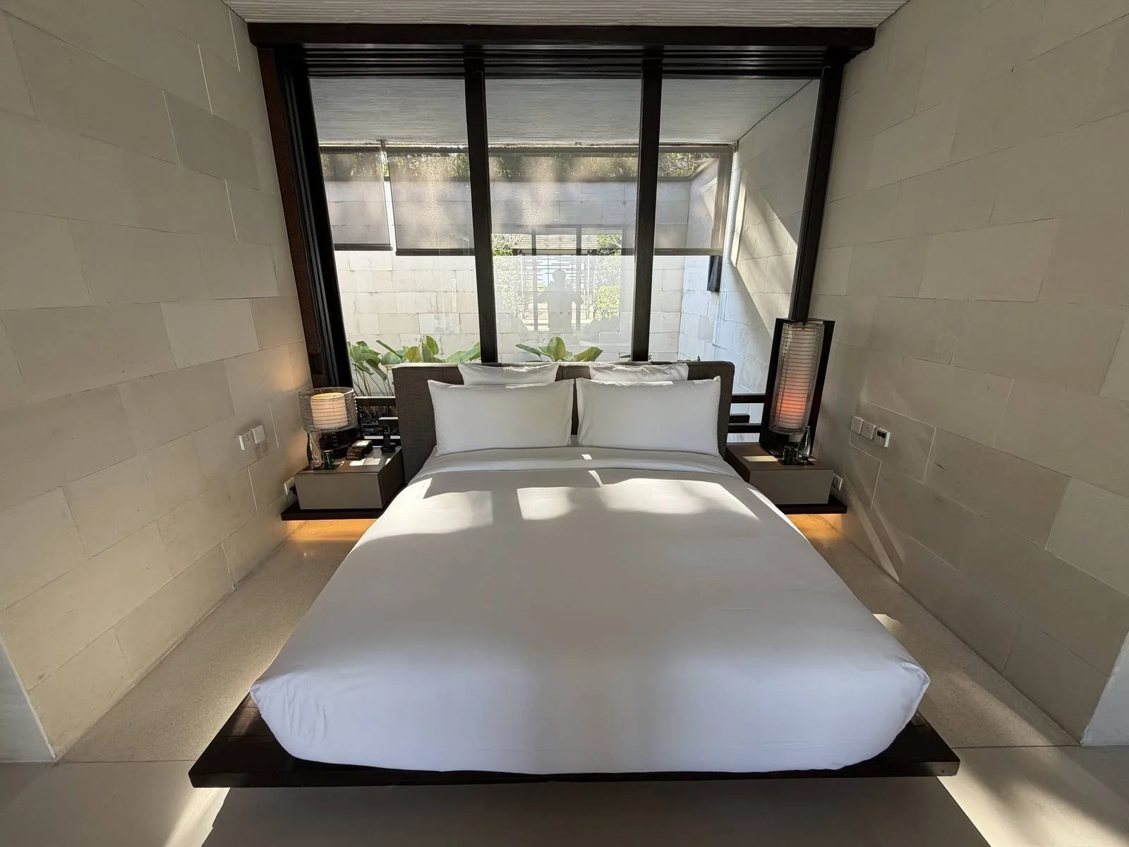 alila-villas-uluwatu-villa-bedroom-king-bed-garden-view.jpg