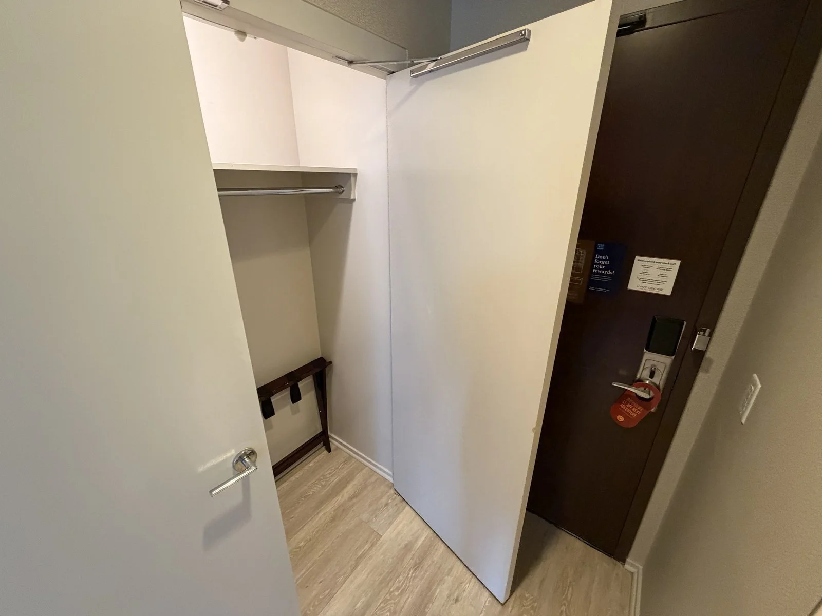 hyatt-centric-times-square-king-room-entryway.jpg