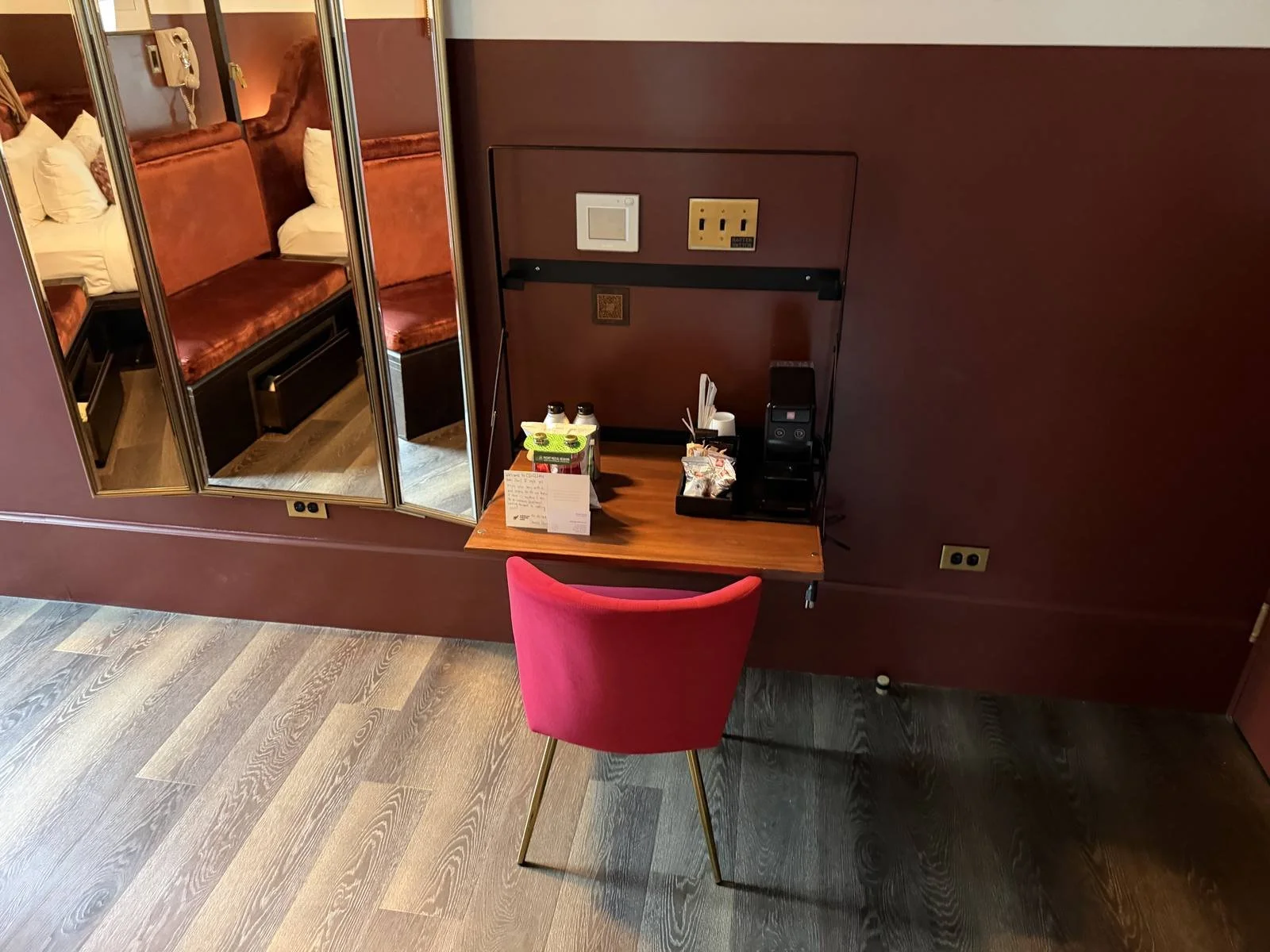 civilian-hotel-new-york-spacious-king-room-vanity-desk-coffee-station