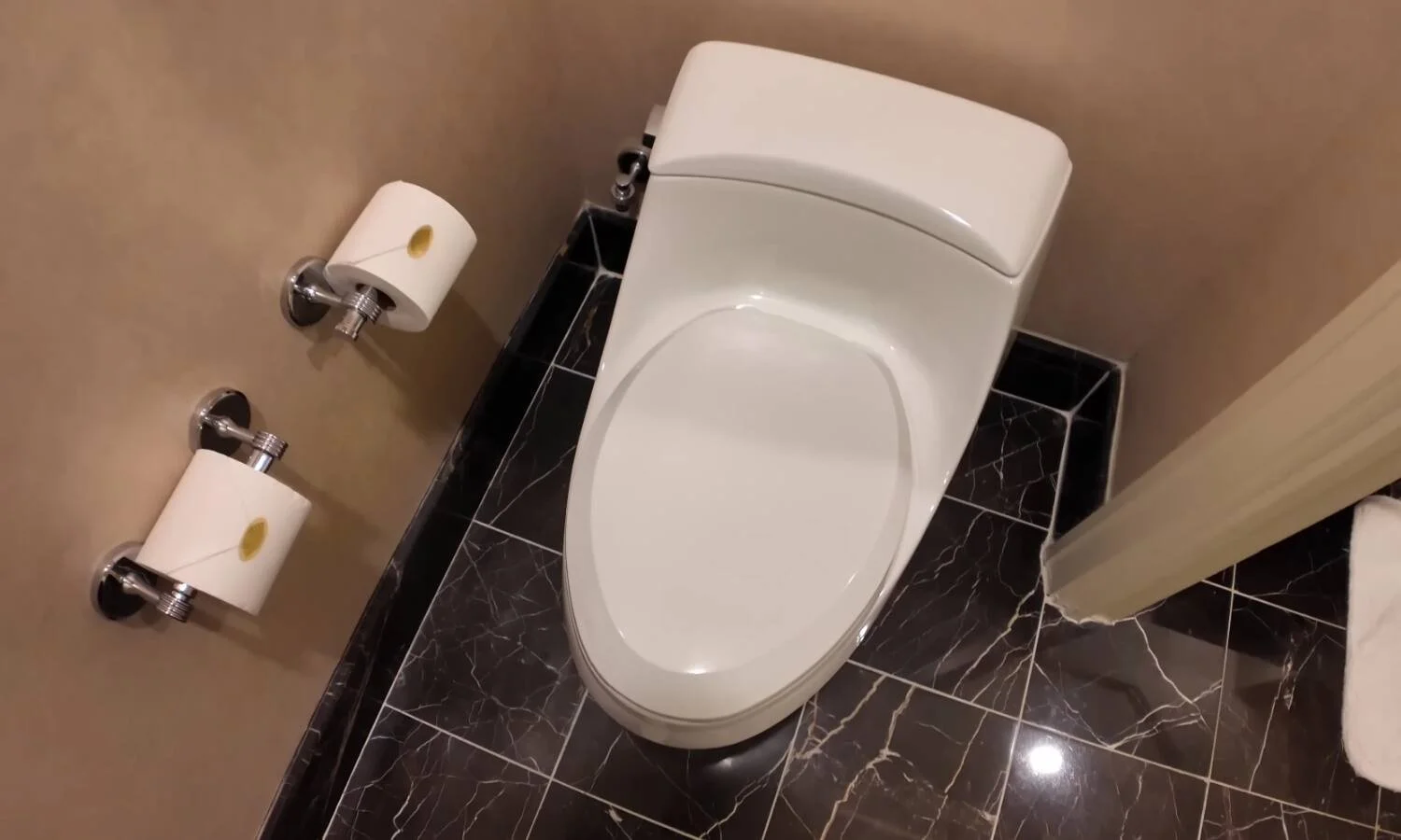 mandarin-oriental-new-york-premier-central-park-view-room-toilet
