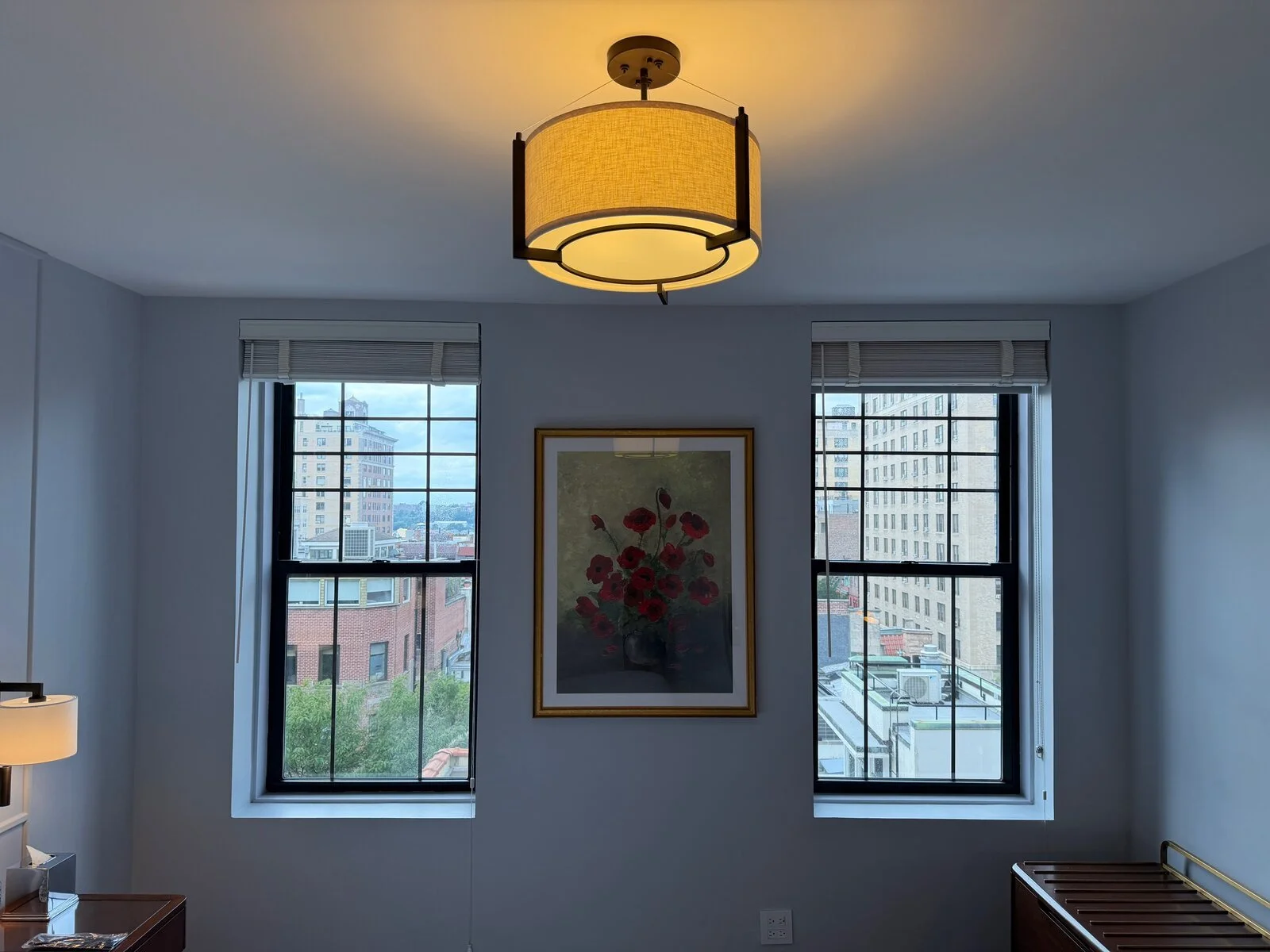 hotel-belleclaire-new-york-deluxe-one-king-bedroom-skyline-window-view