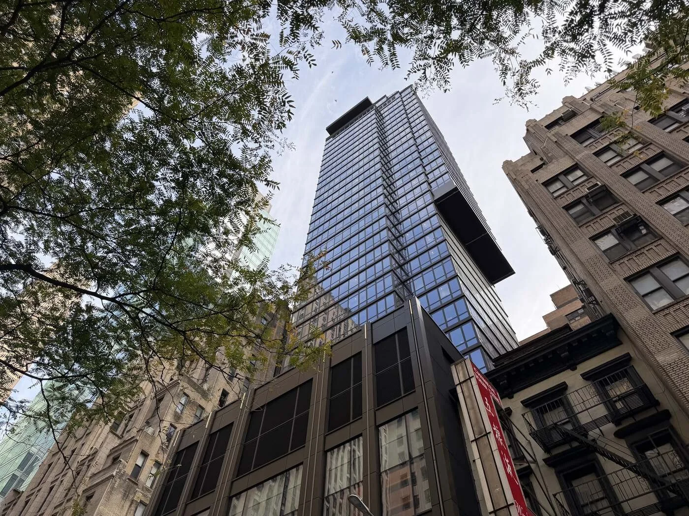 kimpton-era-midtown-new-york-exterior-street-view