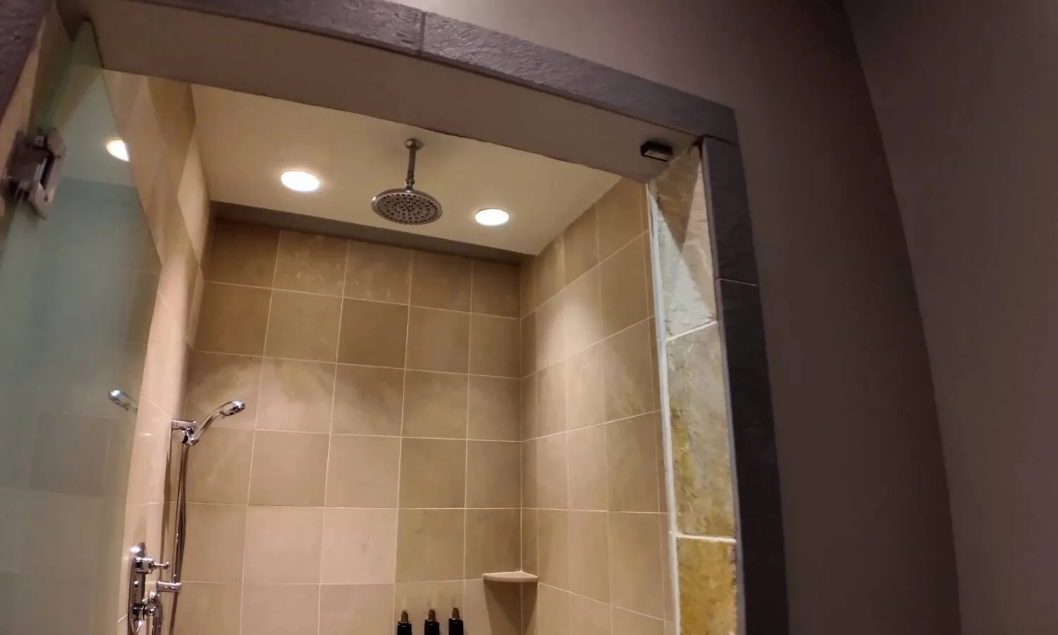 mandarin-oriental-new-york-fitness-center-shower