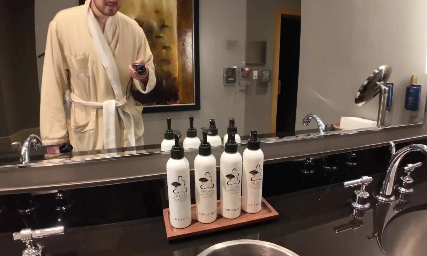 mandarin-oriental-new-york-premier-central-park-view-room-bath-towels