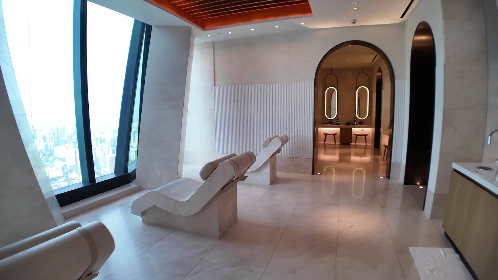 Park Hyatt Kuala Lumpur pool seating