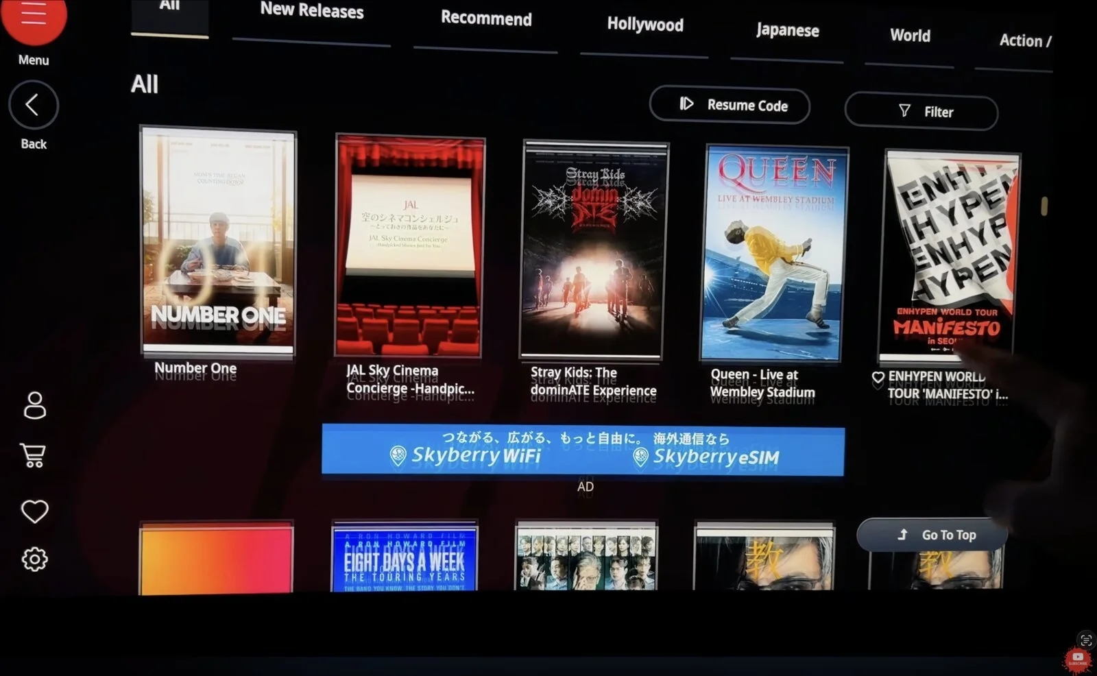 japan-airlines-a350-1000-business-class-entertainment-screen-movies