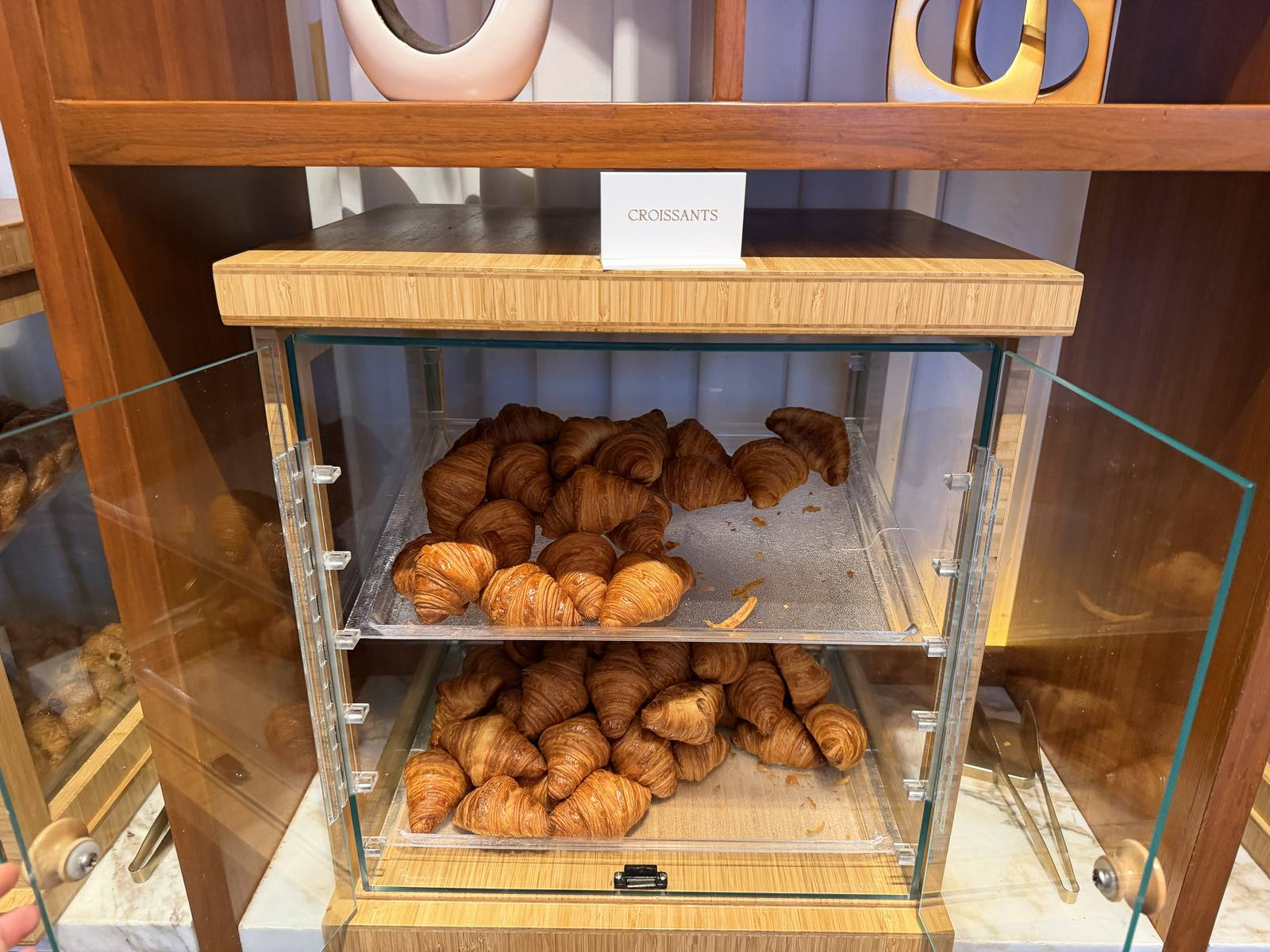 intercontinental-new-york-times-square-breakfast-buffet-croissants