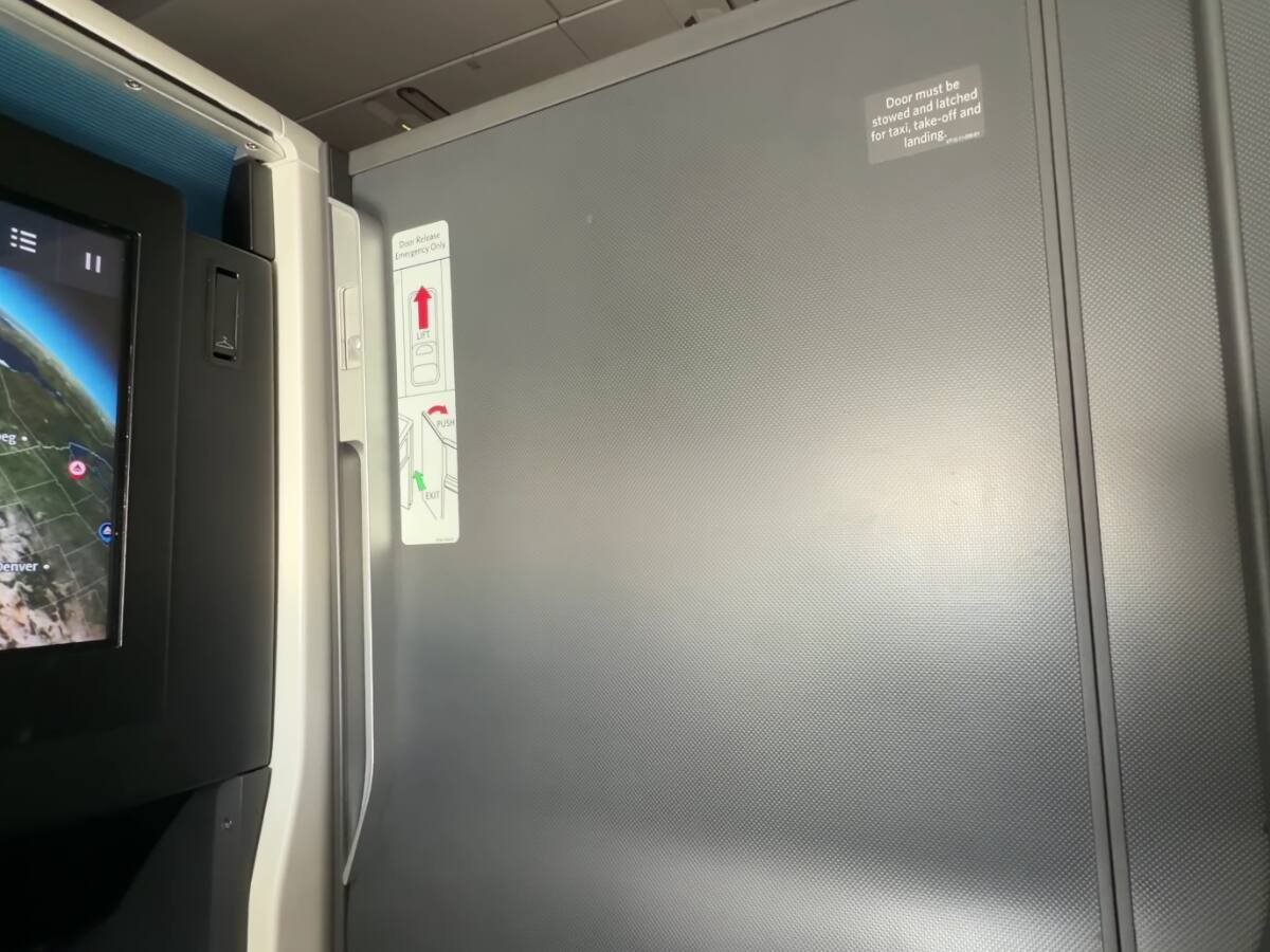 delta-one-a350-900-suite-door-closed