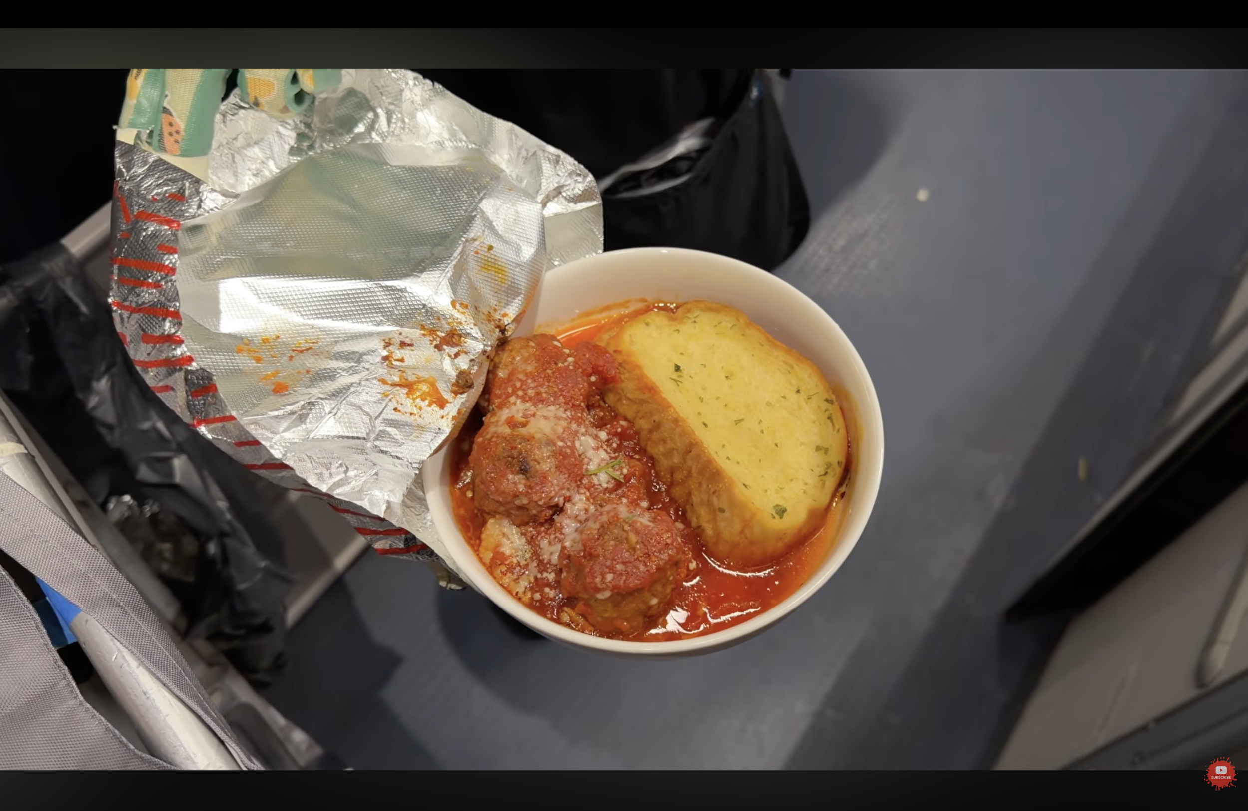 delta-one-a350-meatball-dish