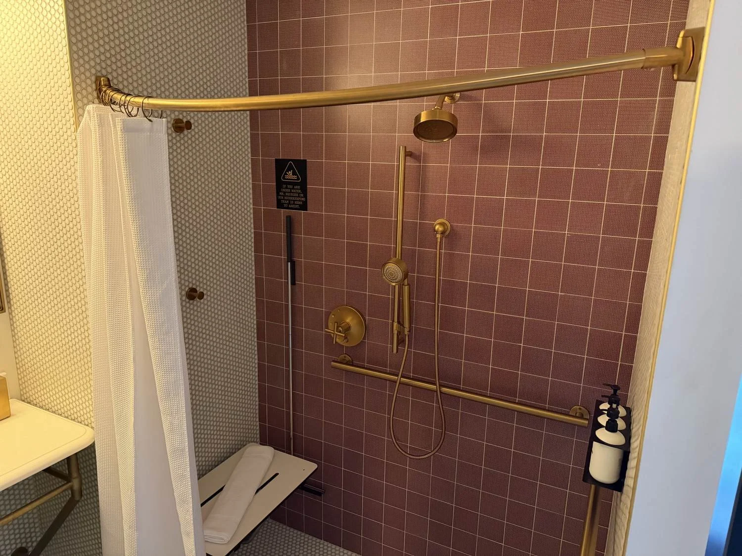 civilian-hotel-new-york-spacious-king-room-bathroom-shower-detail