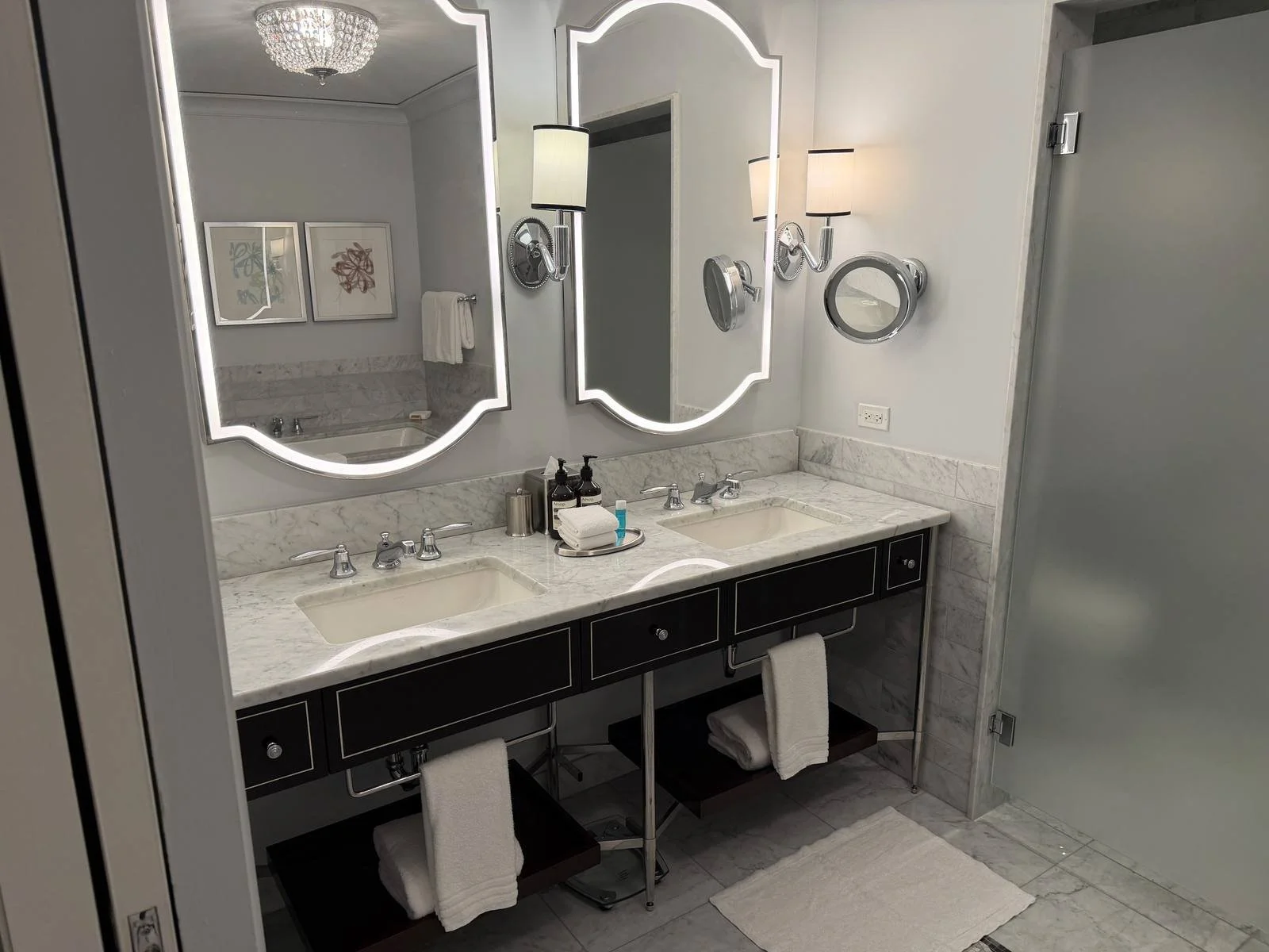 waldorf-astoria-chicago-junior-suite-bathroom-double-vanity.jpg