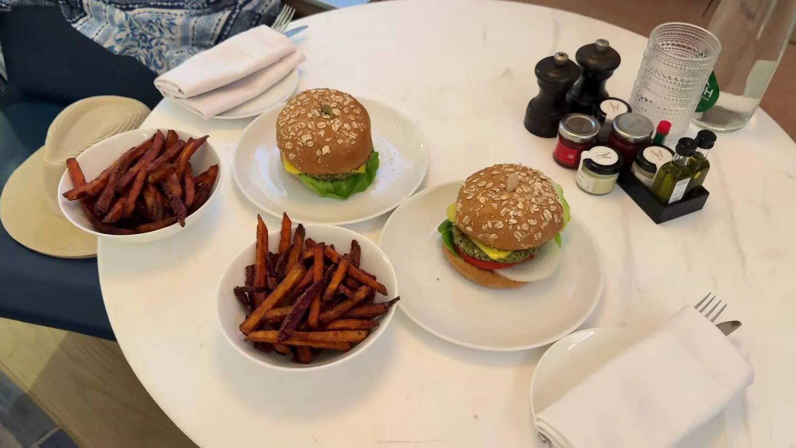 four-seasons-astir-palace-athens-mercato-veggie-burgers-sweet-potato-fries