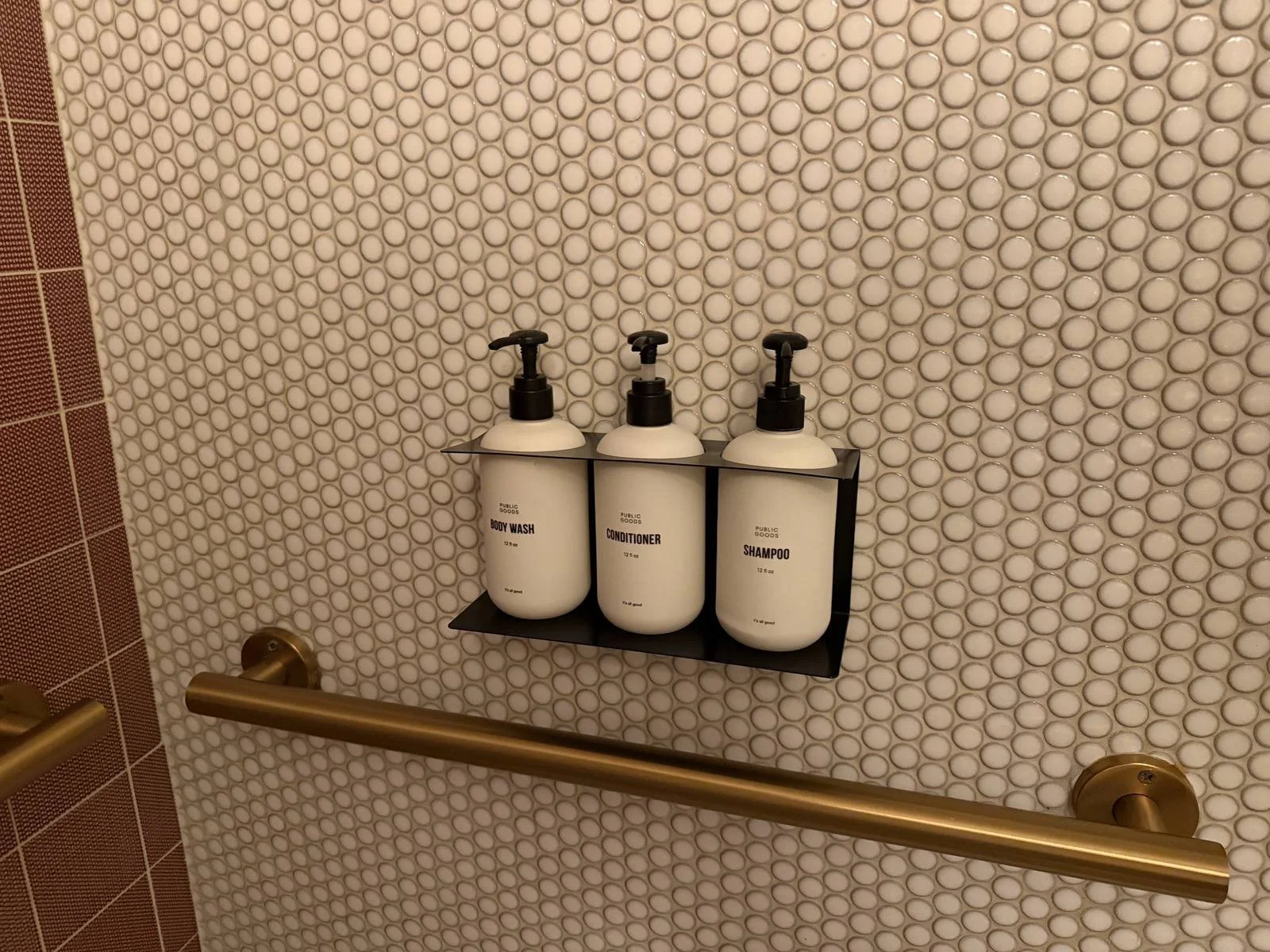civilian-hotel-new-york-spacious-king-room-bathroom-shower-toiletries