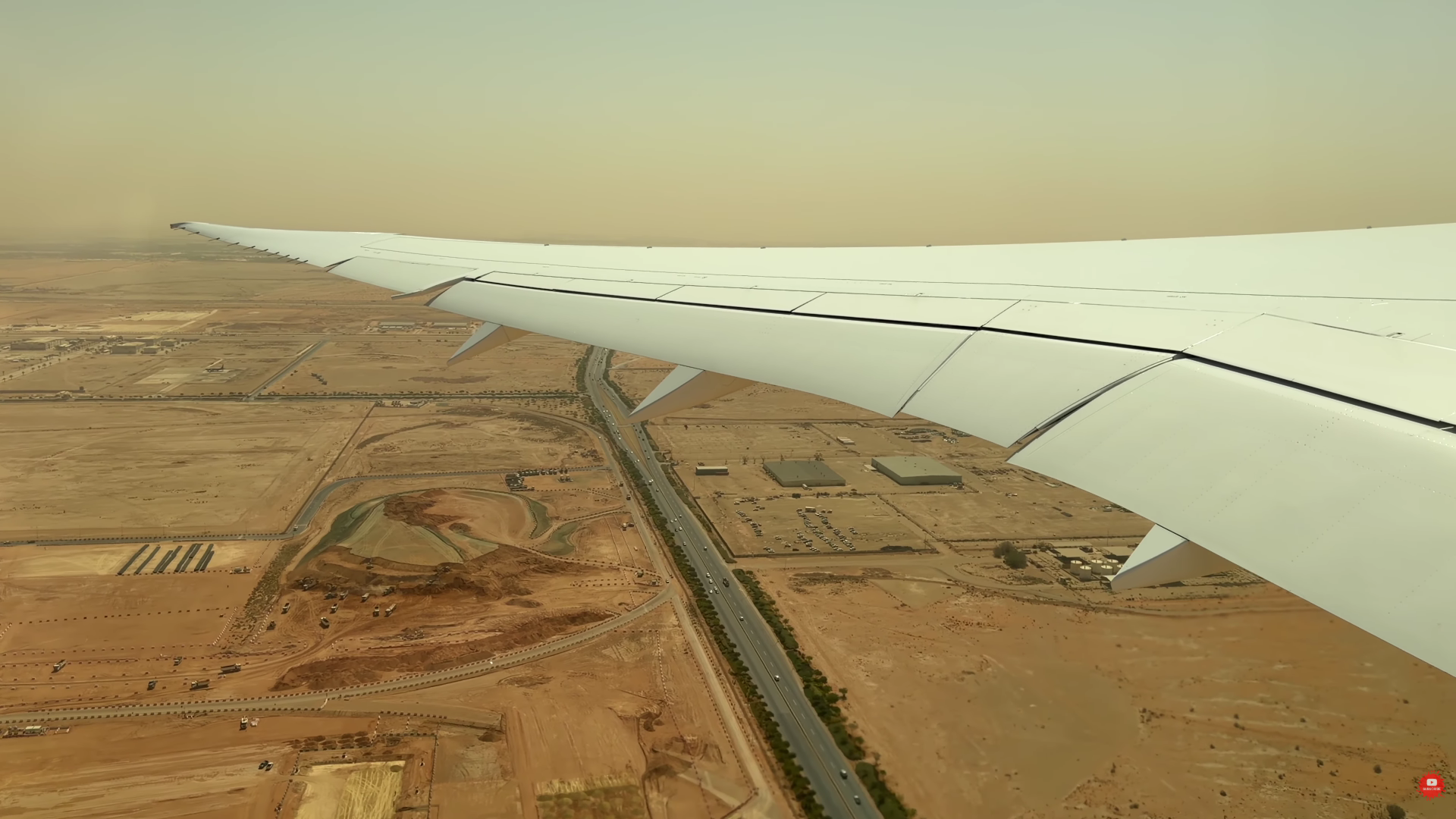 Riyadh Air 787-9 landing
