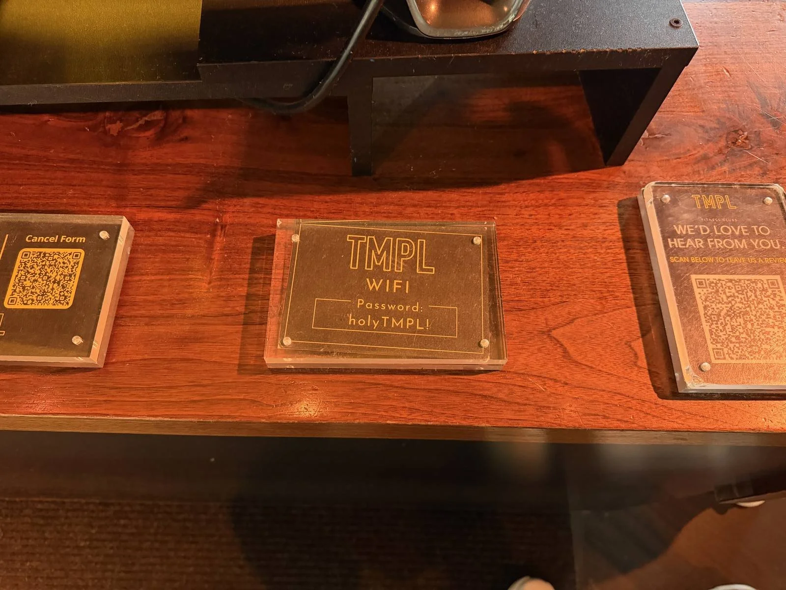 tmpl-fitness-nyc-front-desk-qr-plaques