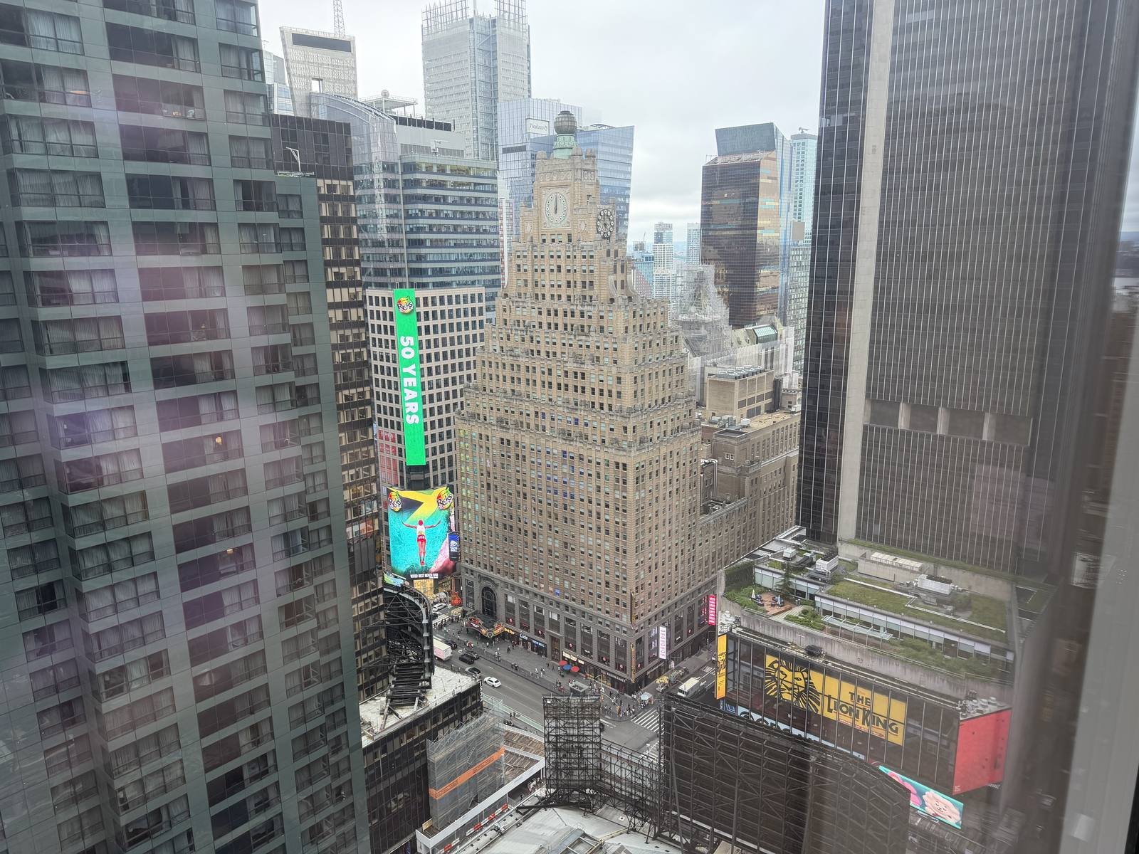 hyatt-centric-times-square-king-room-times-square-skyline-view.jpg