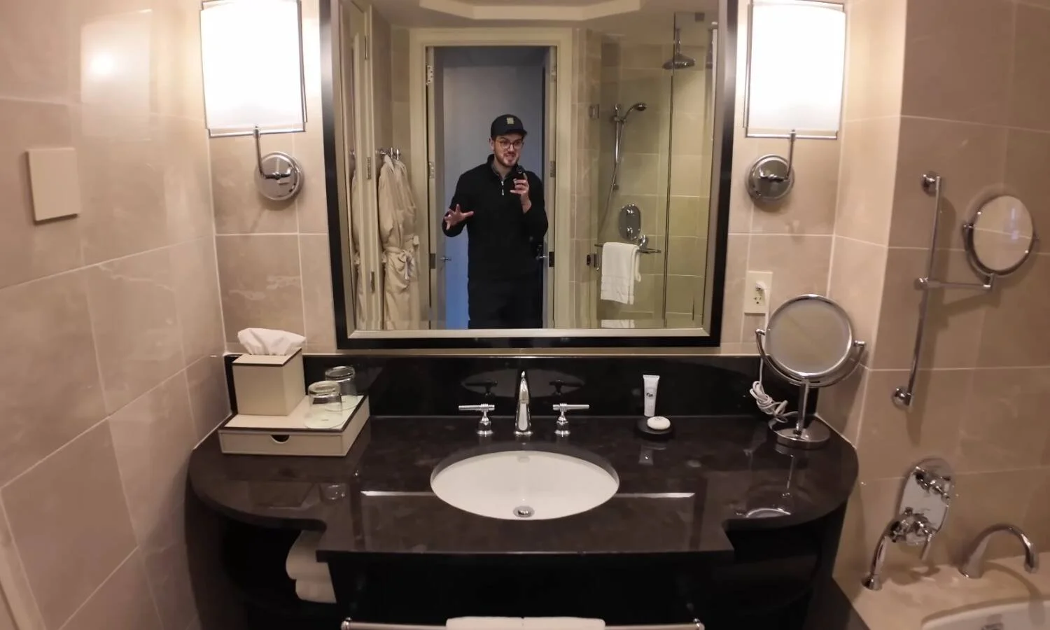 mandarin-oriental-new-york-premier-central-park-view-room-bathroom-vanity