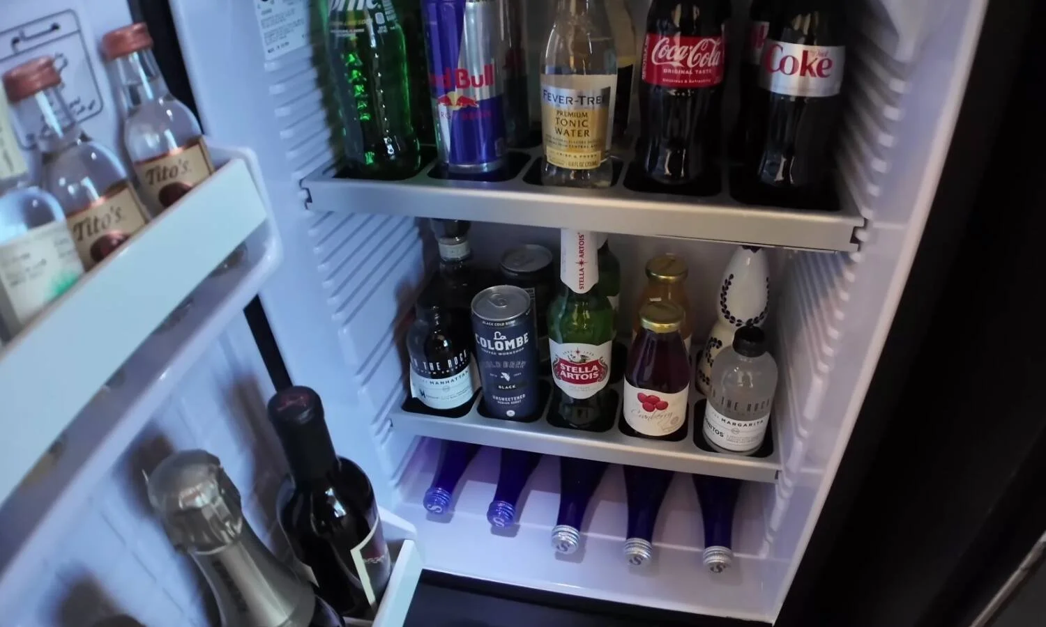 mandarin-oriental-new-york-premier-central-park-view-room-minibar-beverages.