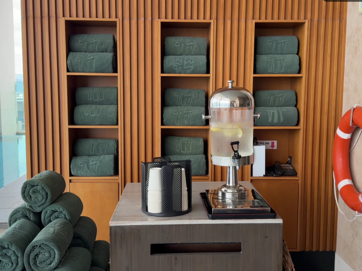 Banyan Tree Kuala Lumpur pool amenities