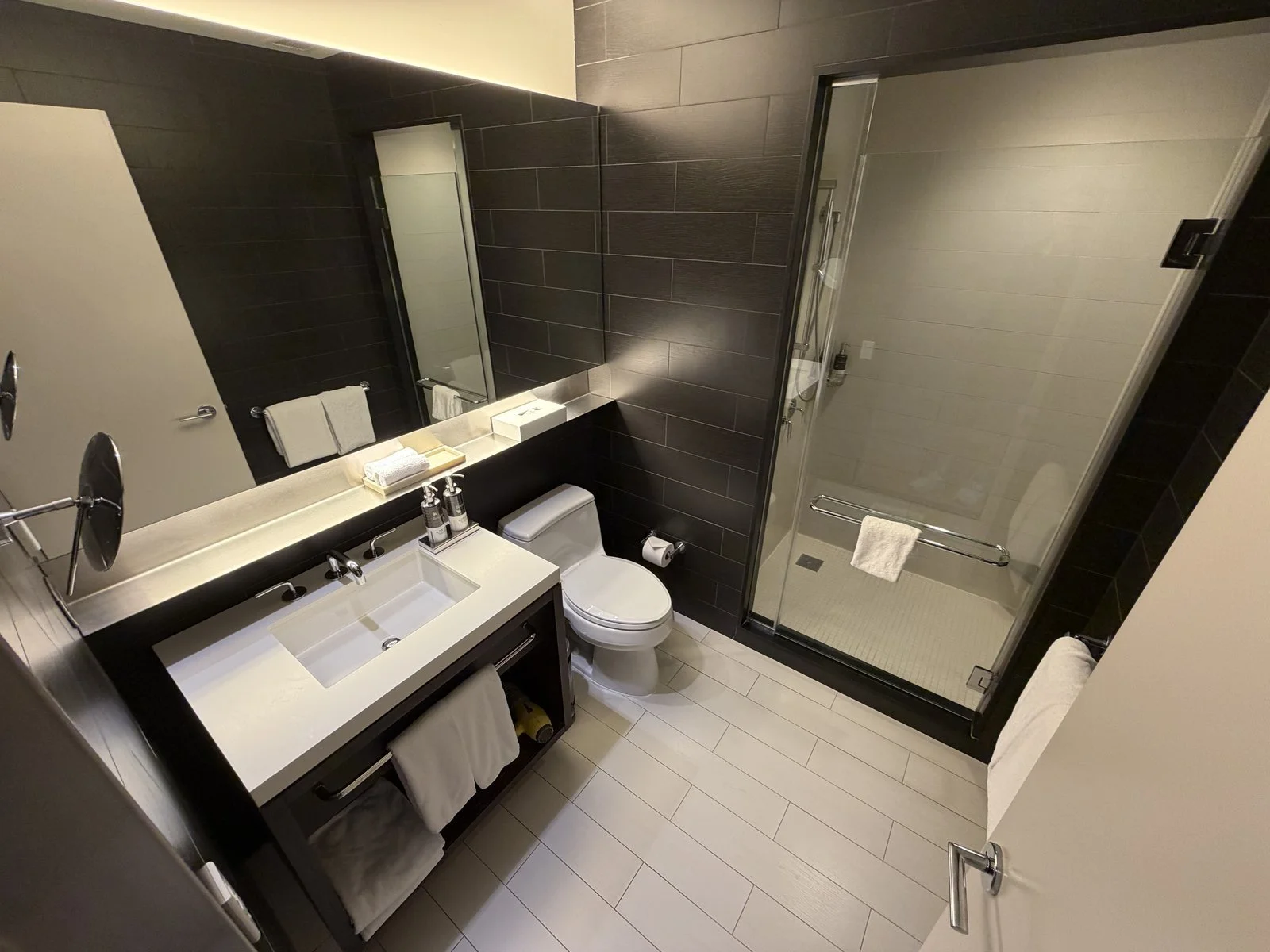 hyatt-centric-times-square-king-room-bathroom-wide-angle.jpg