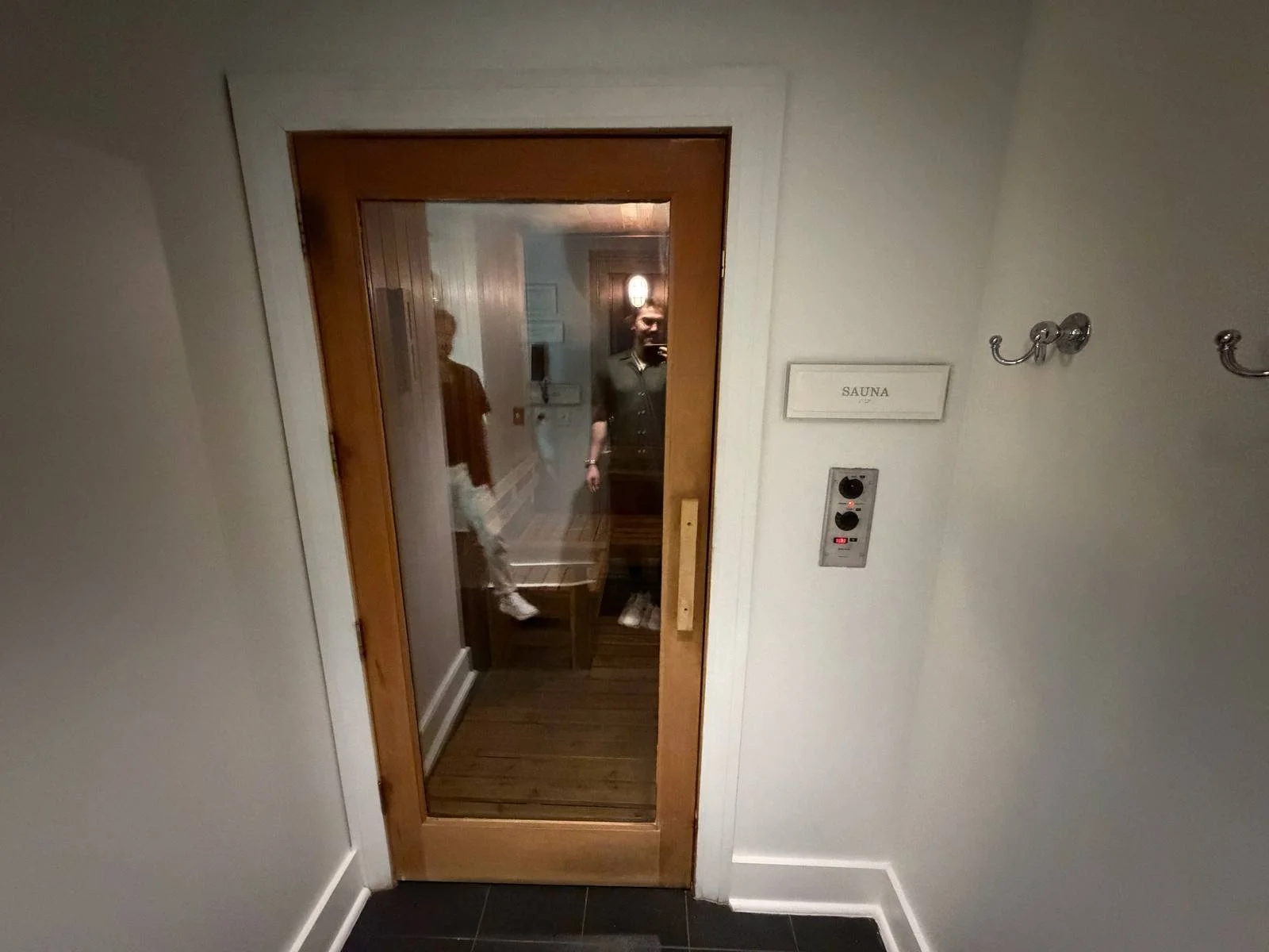 waldorf-astoria-chicago-spa-sauna-door-entrance.jpg