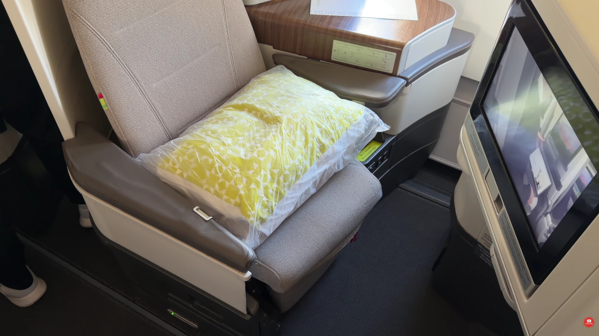 TAP Portugal A330-900 business class seat