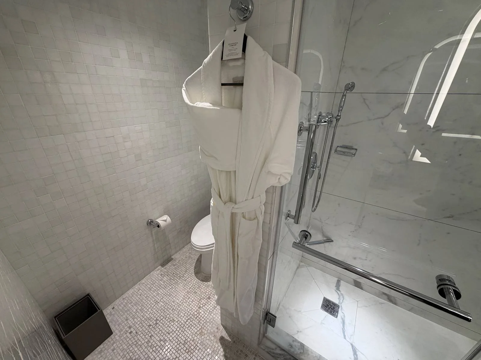 the-london-nyc-one-bedroom-suite-bathrobe-walk-in-shower