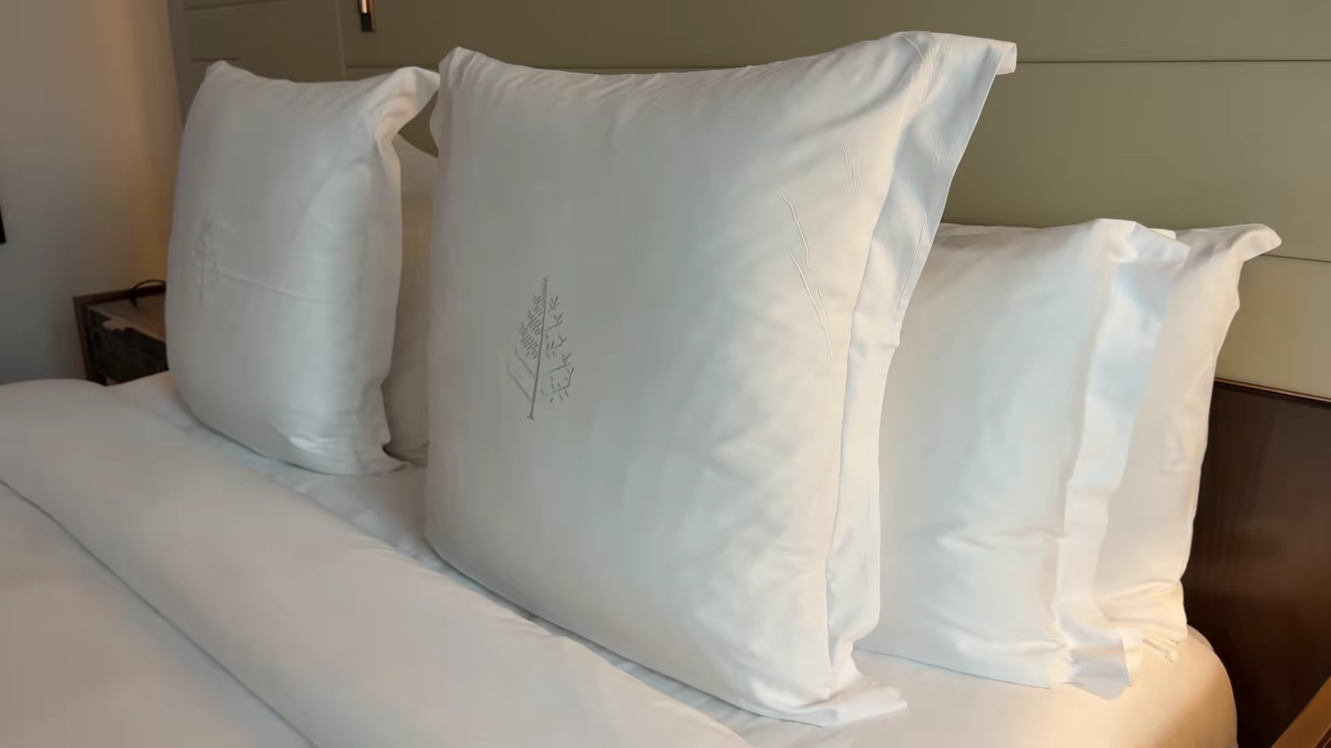 Four Seasons Singapore iconic square pillow