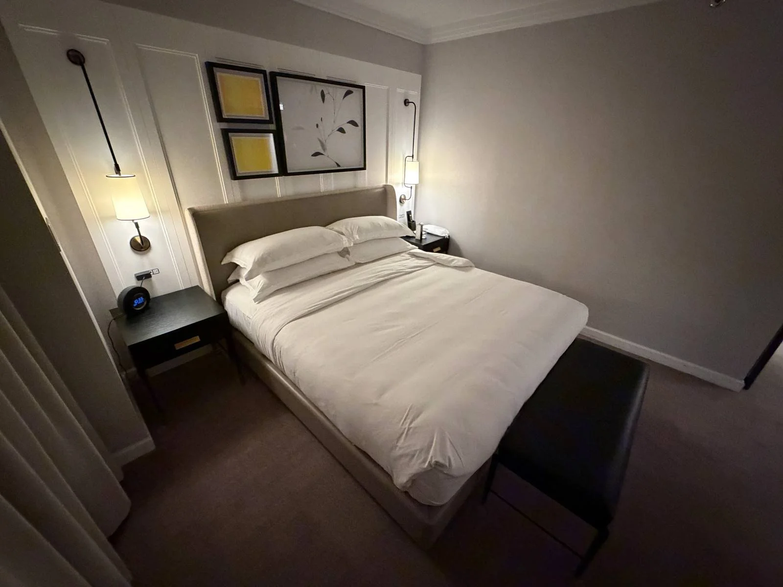 the-london-nyc-one-bedroom-suite-king-bedroom