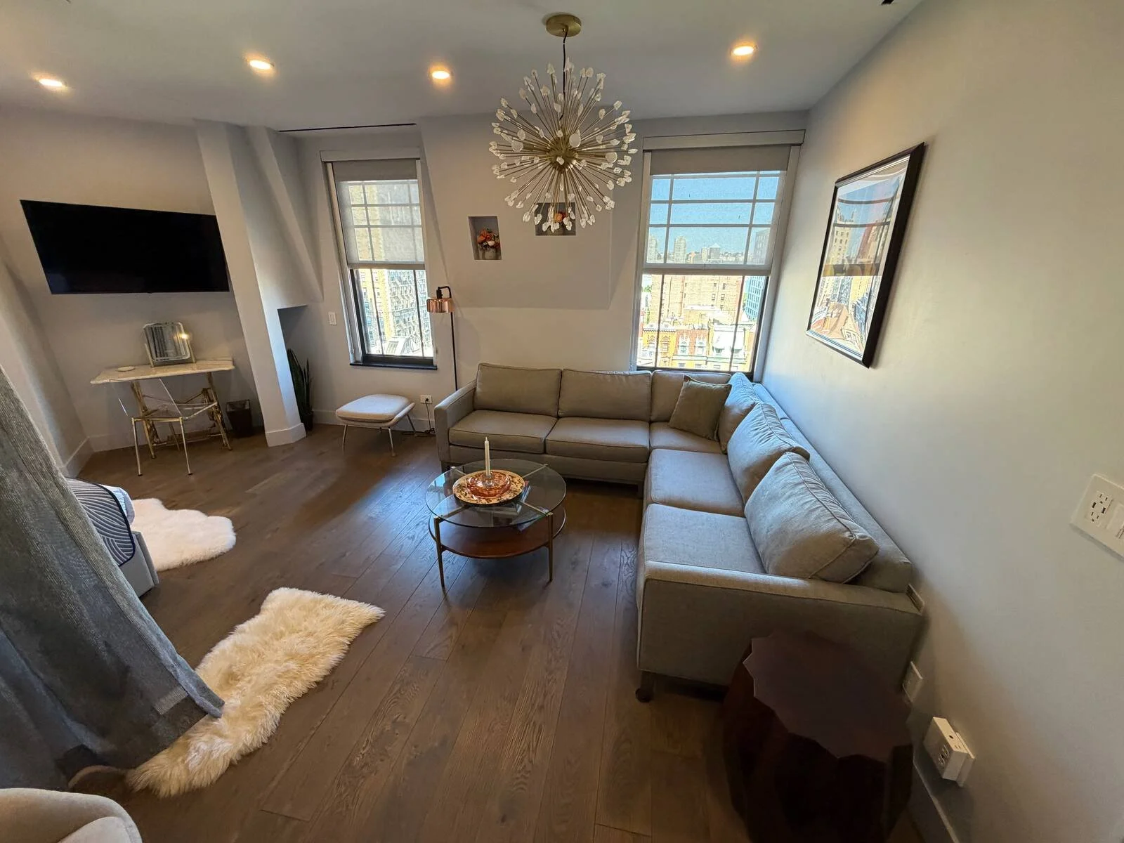 hotel-belleclaire-new-york-hudson-loft-living-area-b