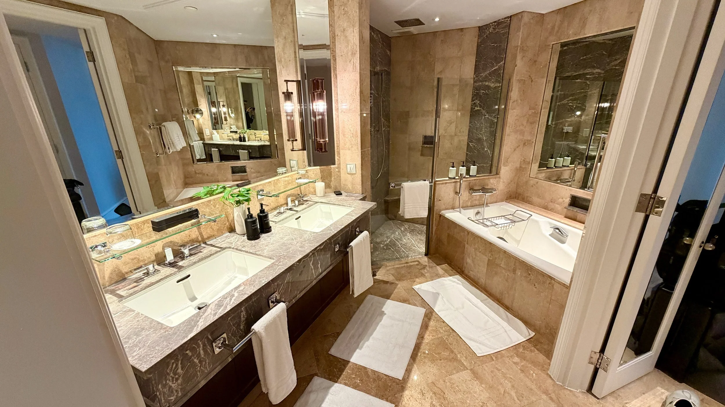 Four Seasons Singapore bathroom with two sinks