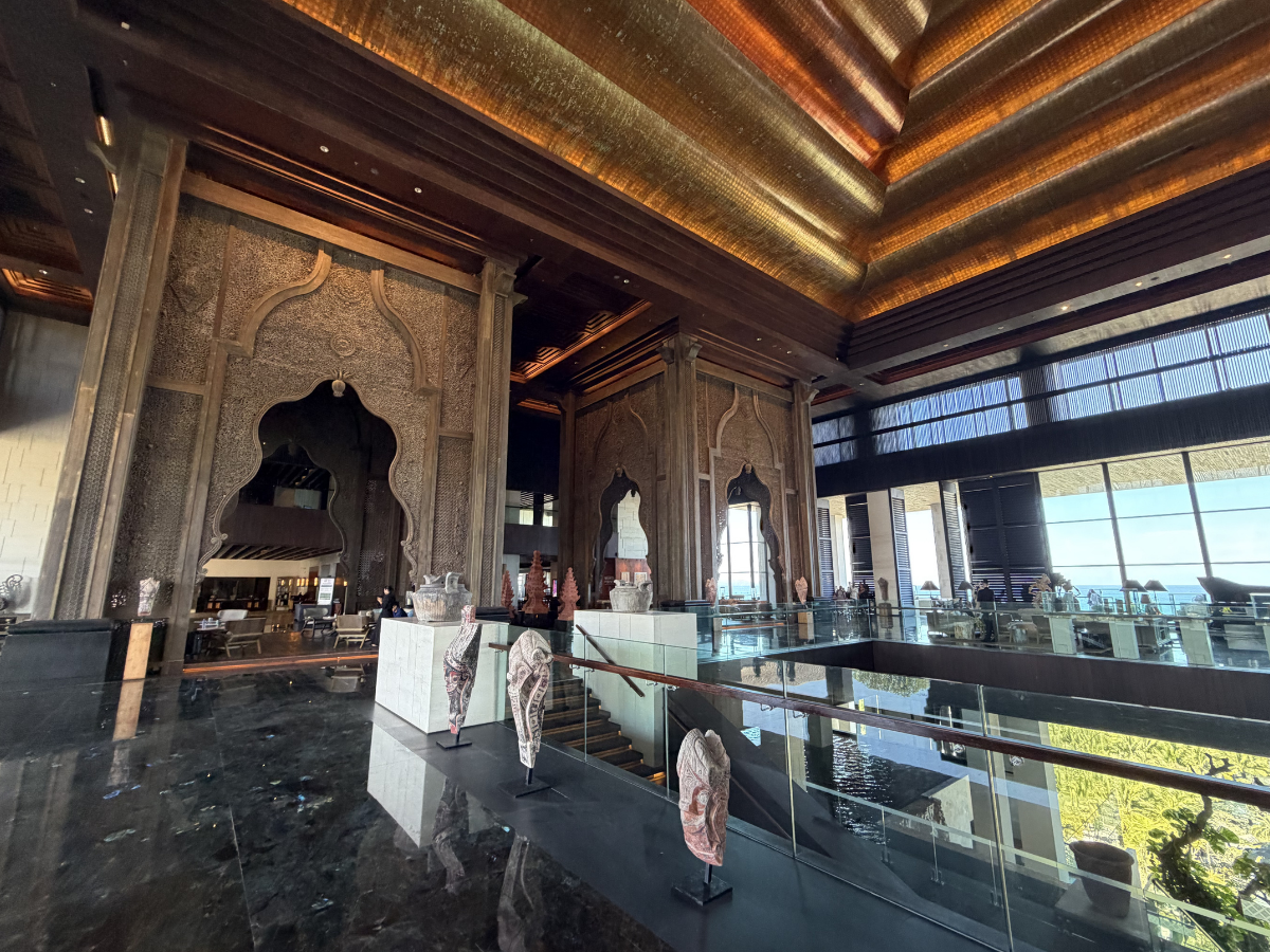 The Apurva Kempinski Bali lobby