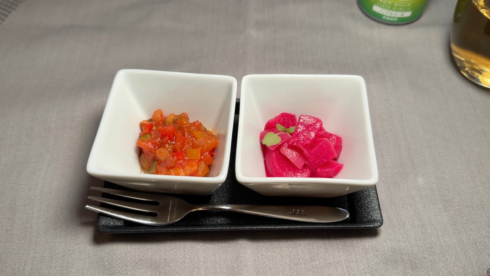 japan-airlines-a350-1000-business-class-amuse-bouche
