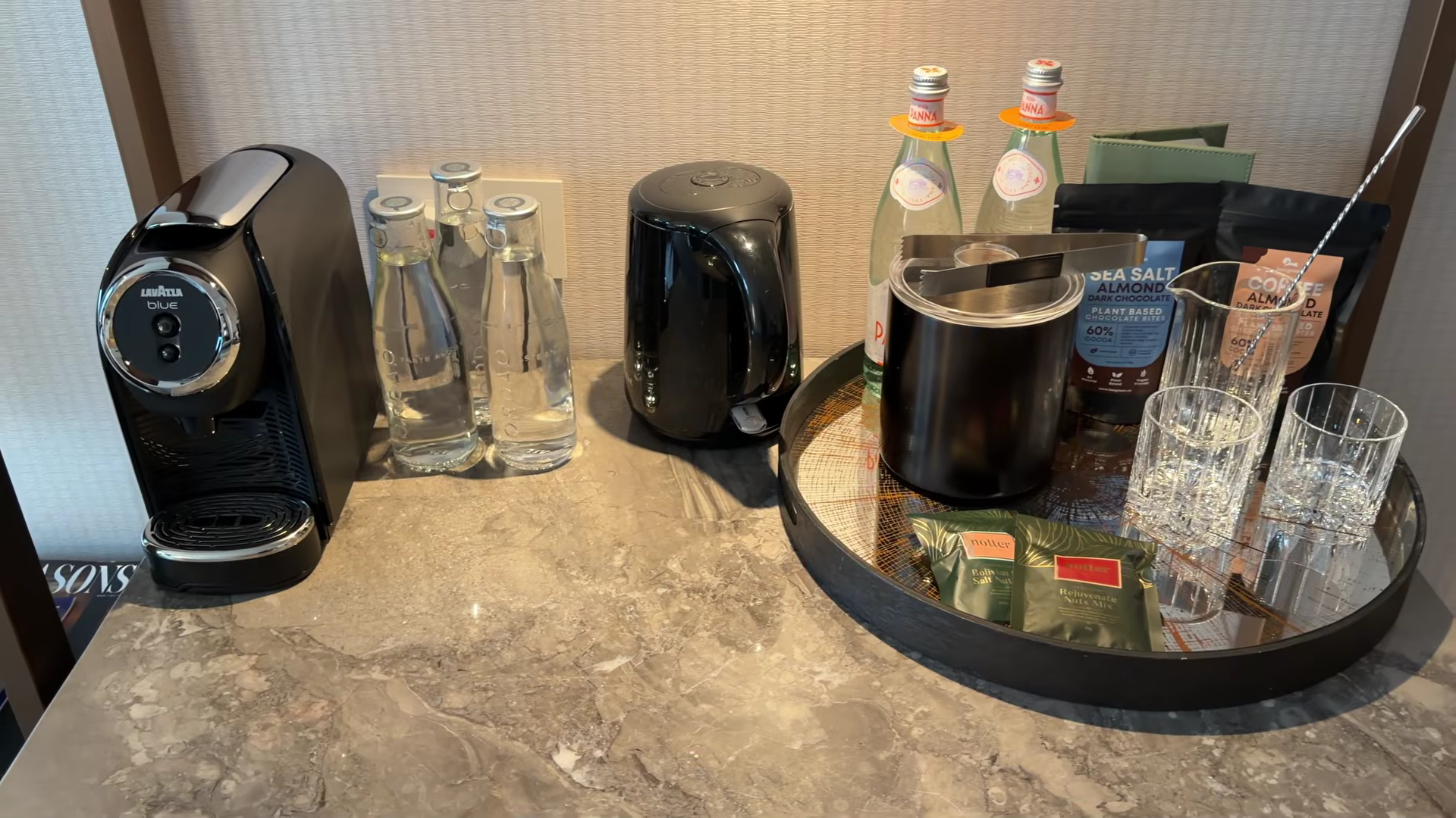 Four Seasons Singapore minibar