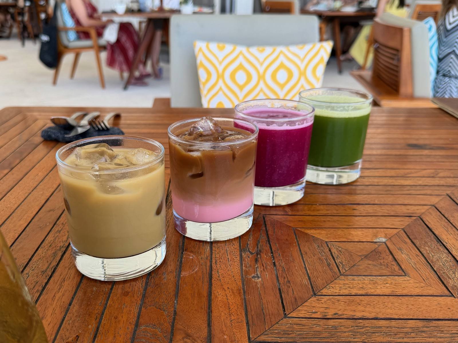 alila-villas-uluwatu-breakfast-juice-coffee-selection
