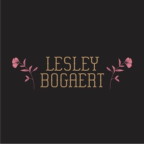 🎀 𝙄 𝙂𝙊𝙏 𝙈𝙔𝙎𝙀𝙇𝙁 𝘼 𝙇𝙄𝙏𝙏𝙇𝙀 𝘽𝙄𝙍𝙏𝙃𝘿𝘼𝙔 𝙋𝙍𝙀𝙎𝙀𝙉𝙏 🎀 
I got my own logo!!! Wiiihaaaauu!!! Some of you might think &quot;ok.. this is not a big thing&quot; - but let me tell you: For me it is!!! 💝 Thanks to my friend @manumurs
