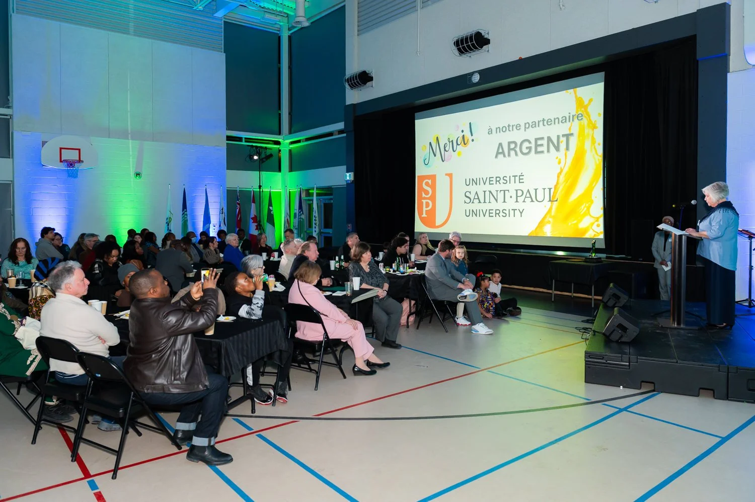 photographe-evenementiel-ottawa-maison-francophonie-5e-anniversaire-29.jpg