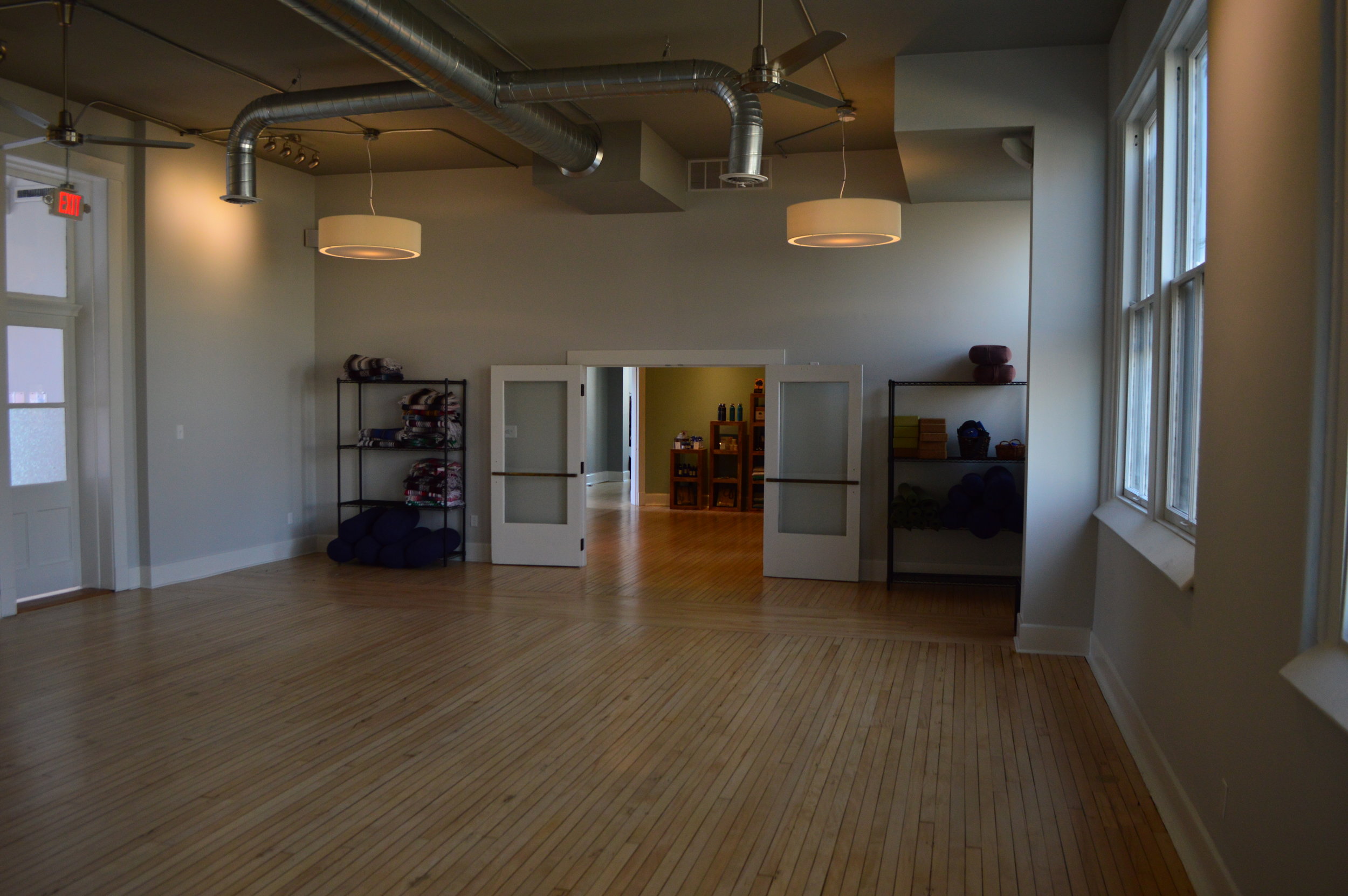 main_studio_done_02.JPG