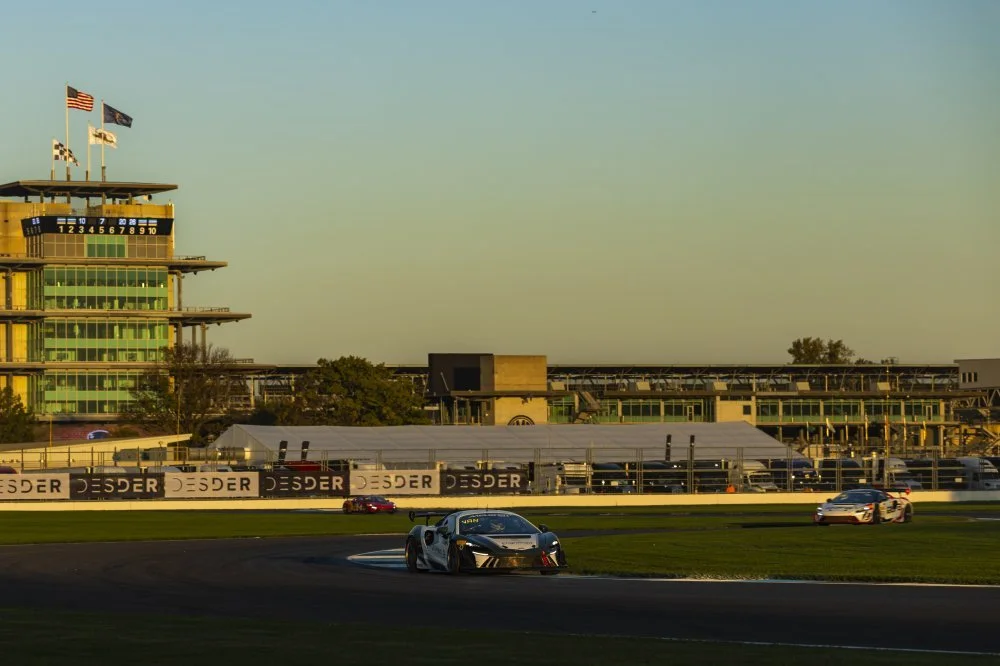 Photo: SRO/McLaren